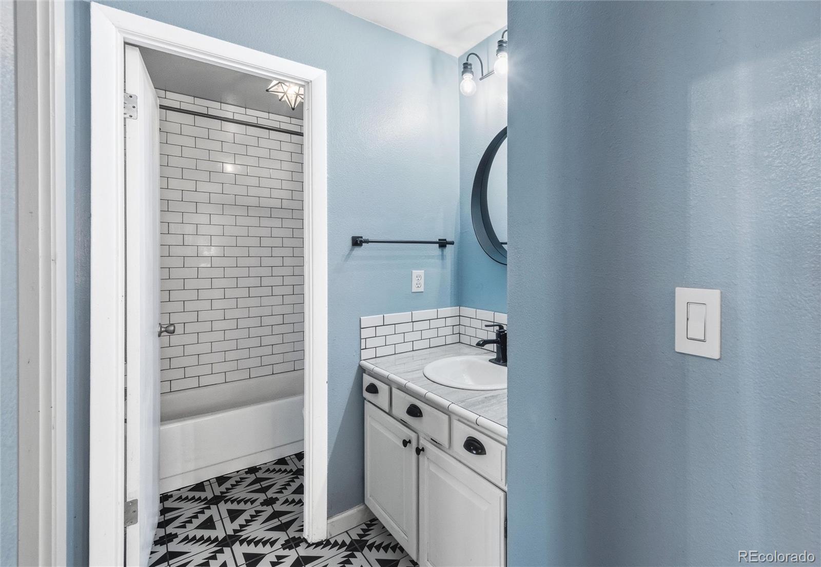 6890 E Mississippi Avenue Unit: C