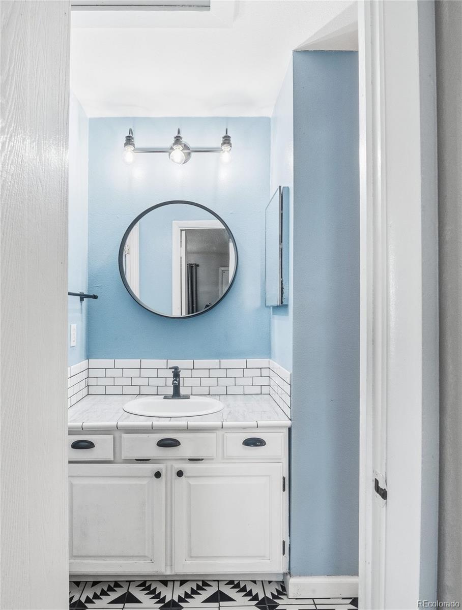 6890 E Mississippi Avenue Unit: C