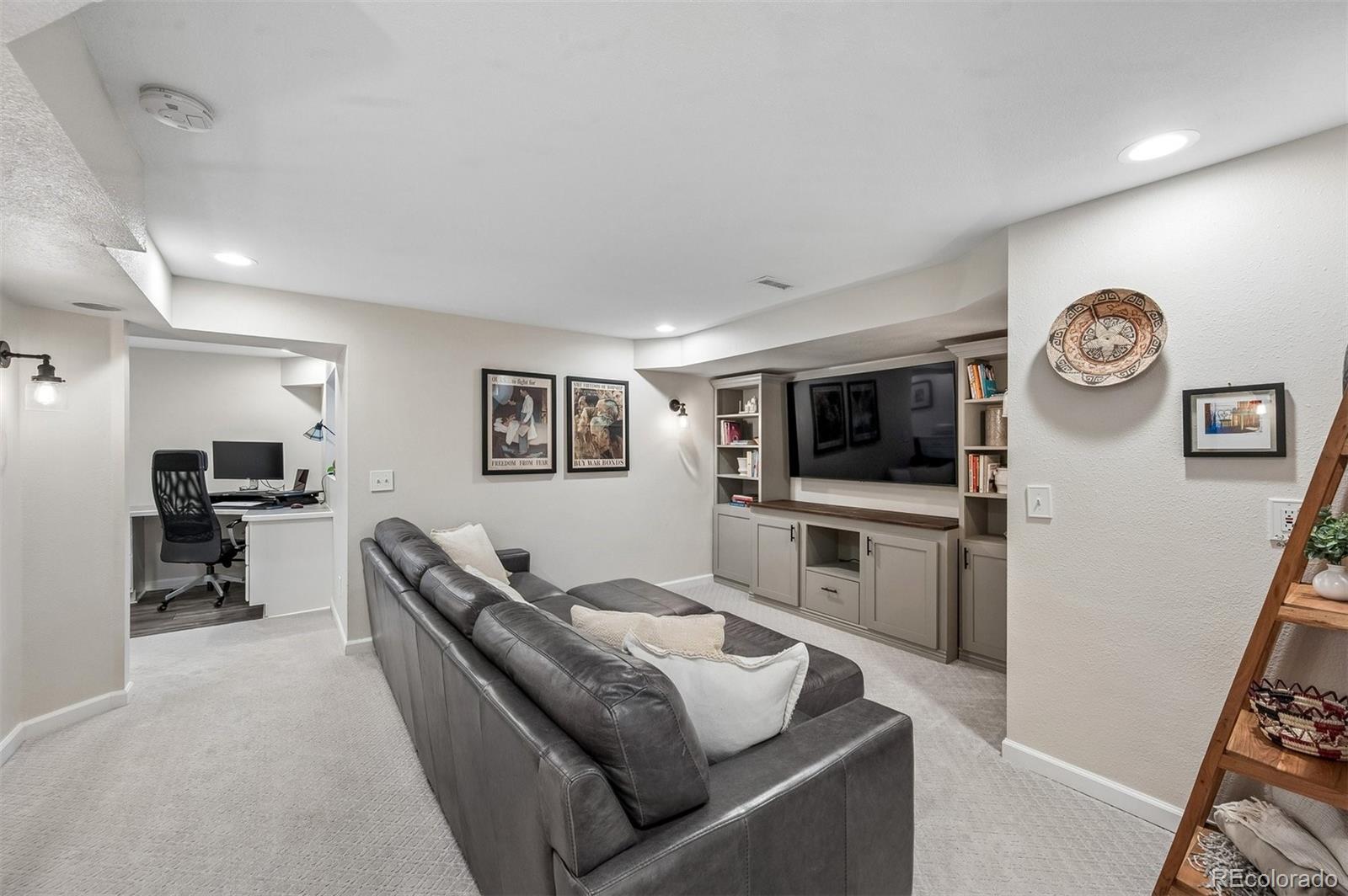 335 Wessex Circle