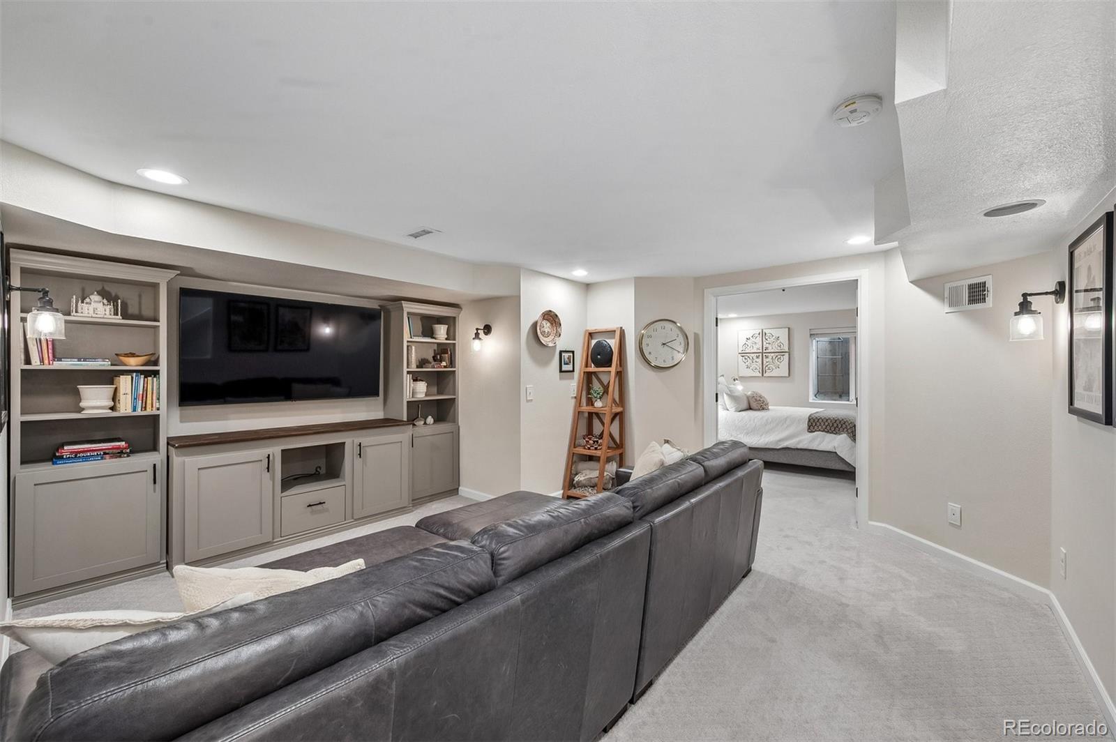 335 Wessex Circle