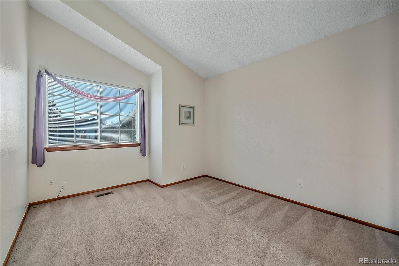 4776 N Wildflowers Way