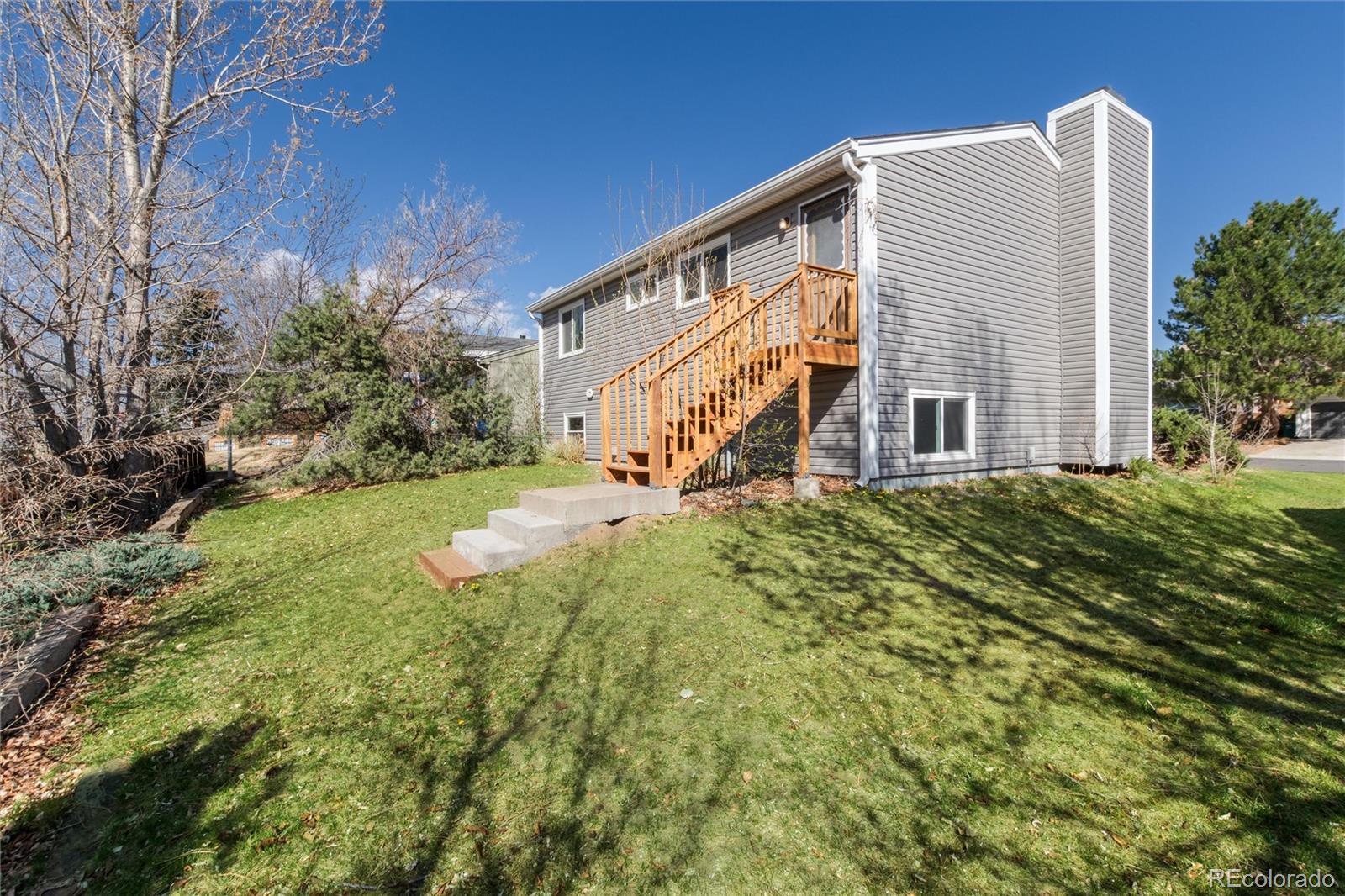 8824 W Ontario Avenue