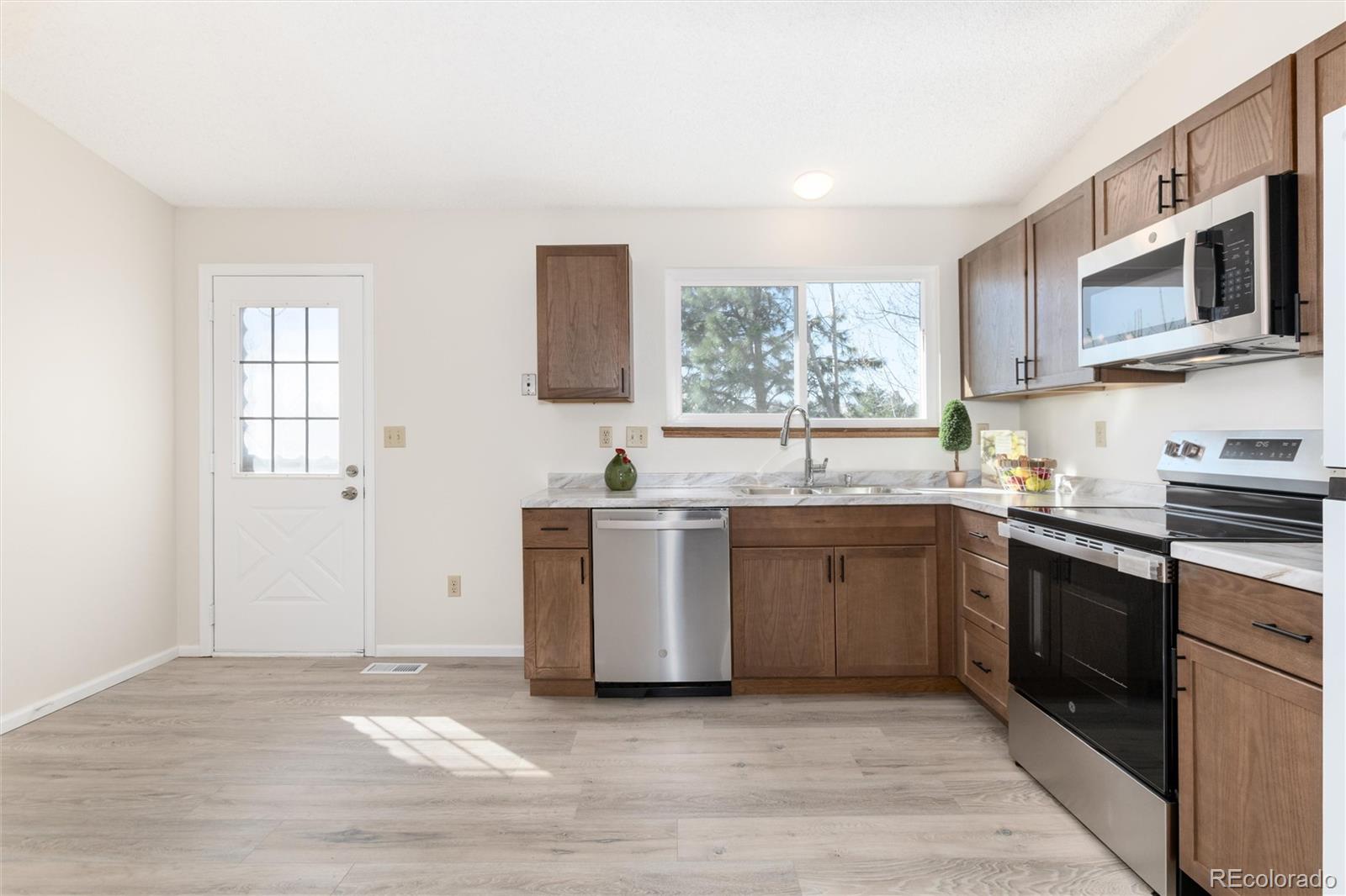 8824 W Ontario Avenue