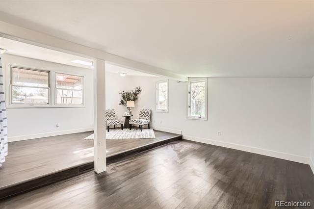 1115 W Quincy Avenue