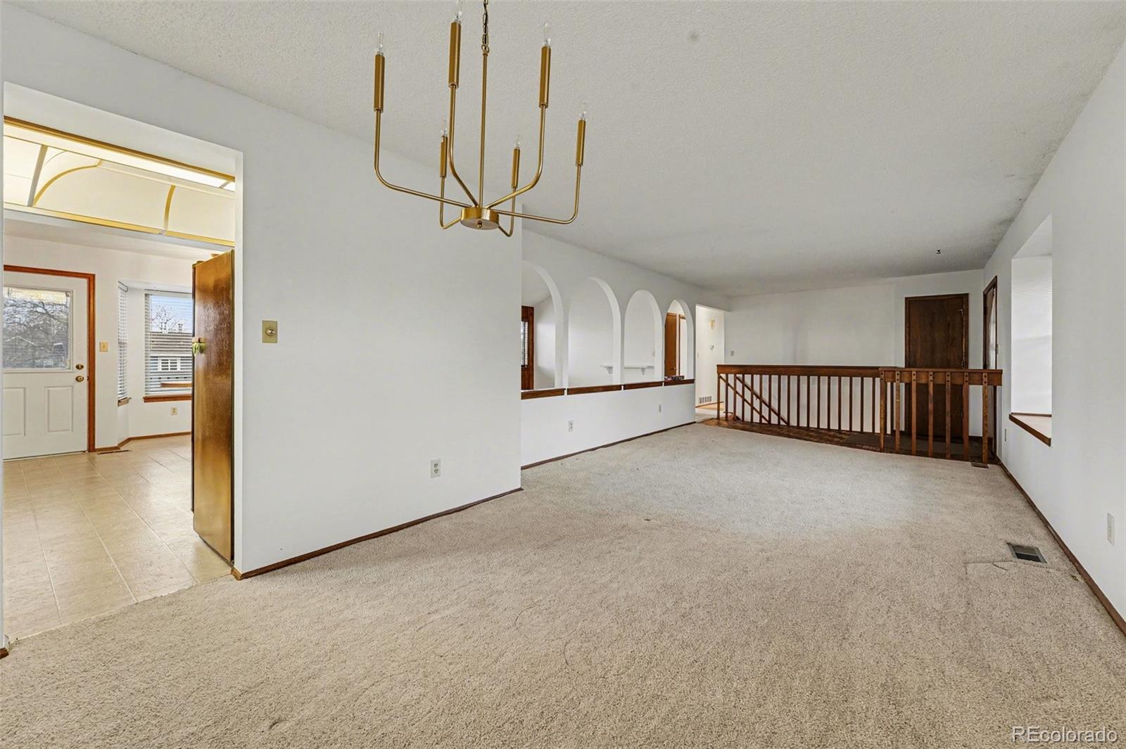 11382 W Berry Avenue