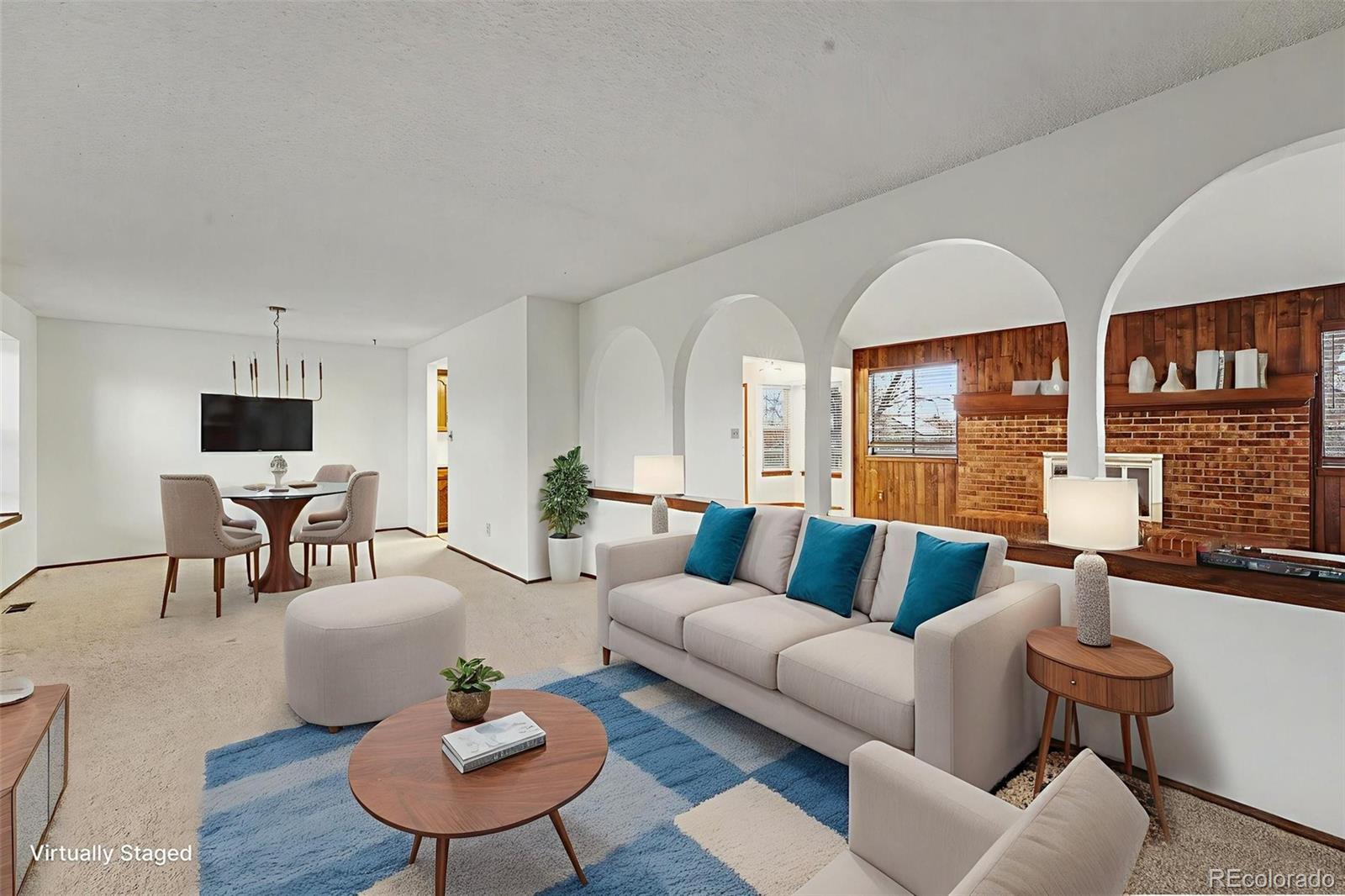 11382 W Berry Avenue