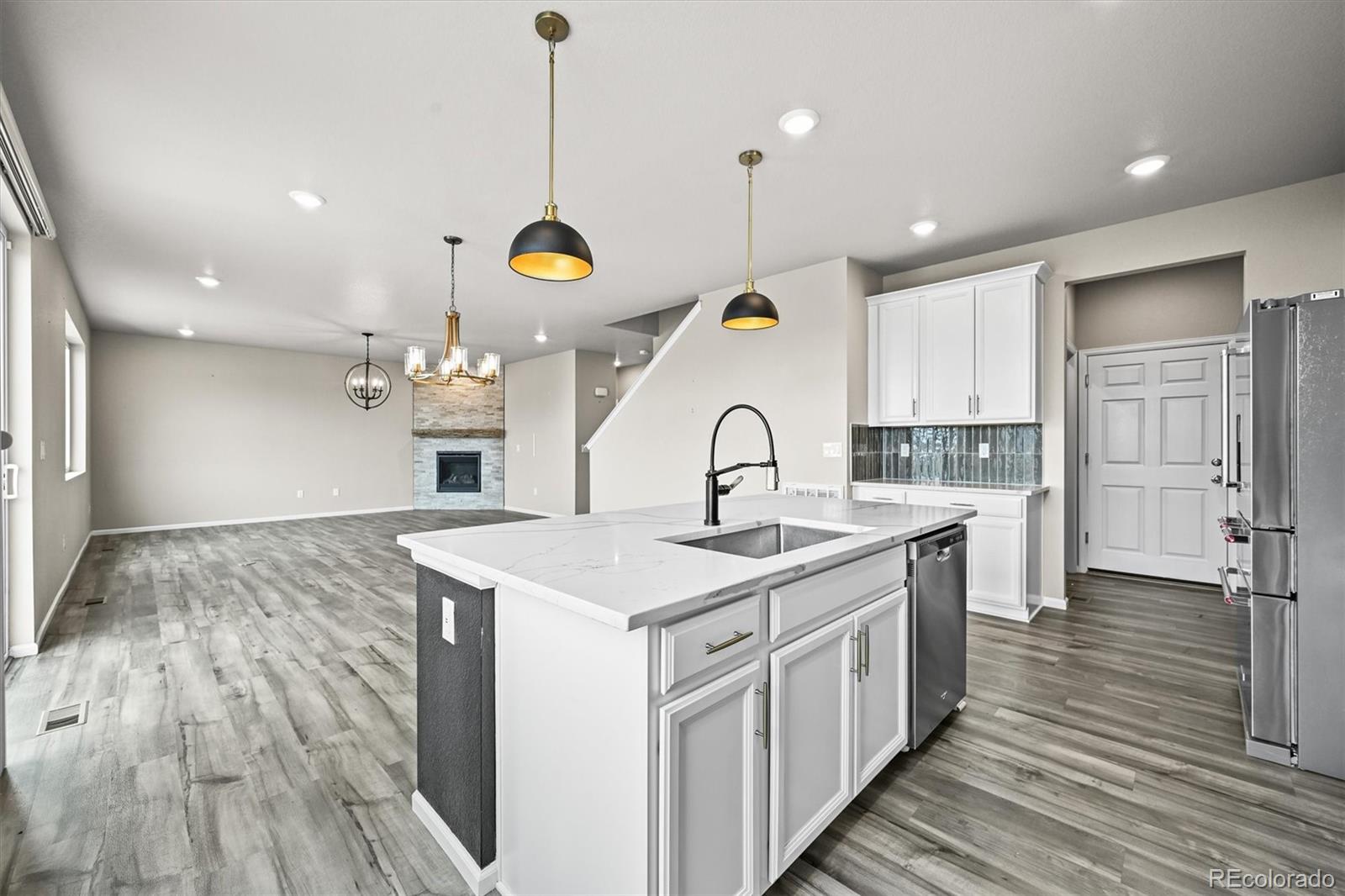 18221 House Finch Lane