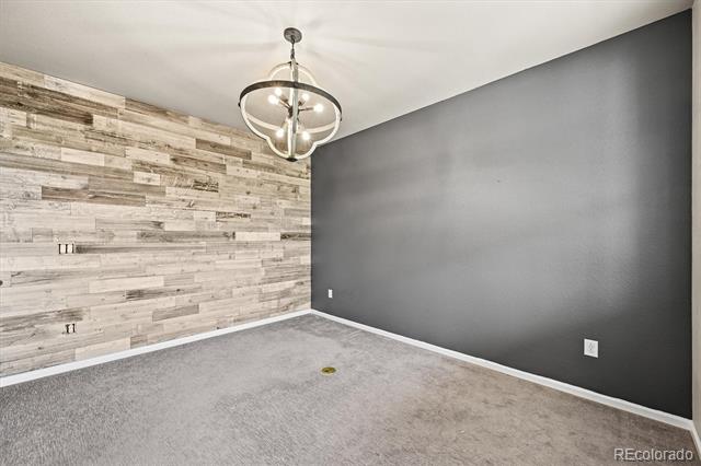 18221 House Finch Lane