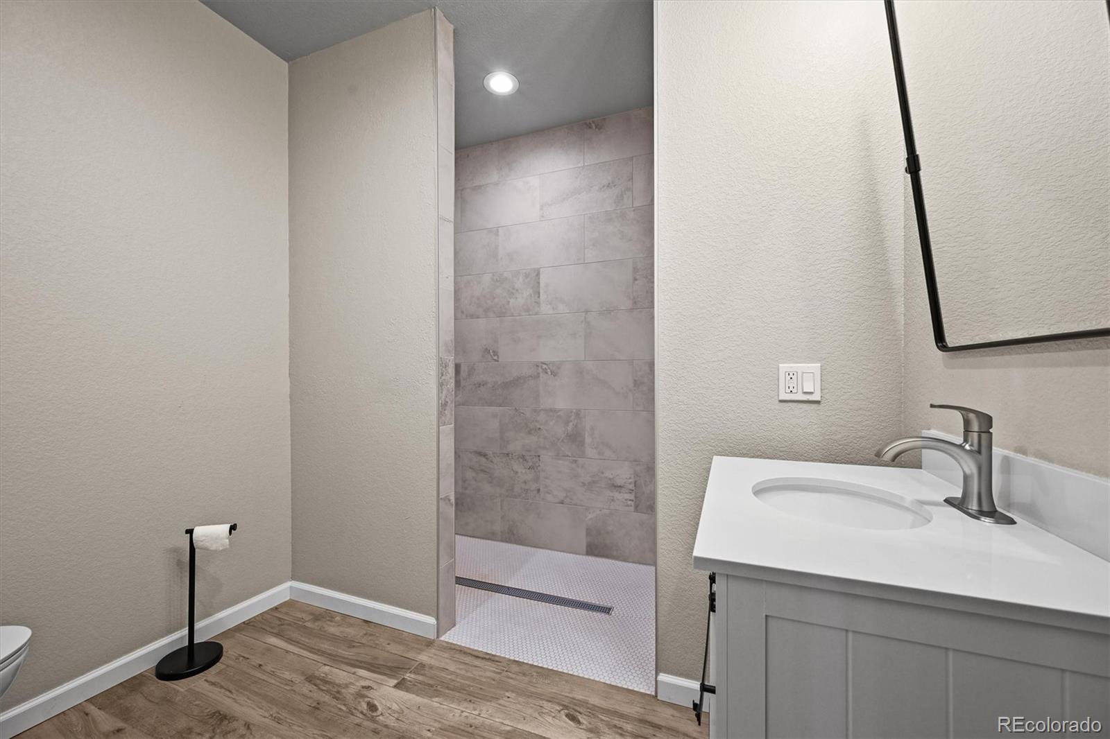 18221 House Finch Lane