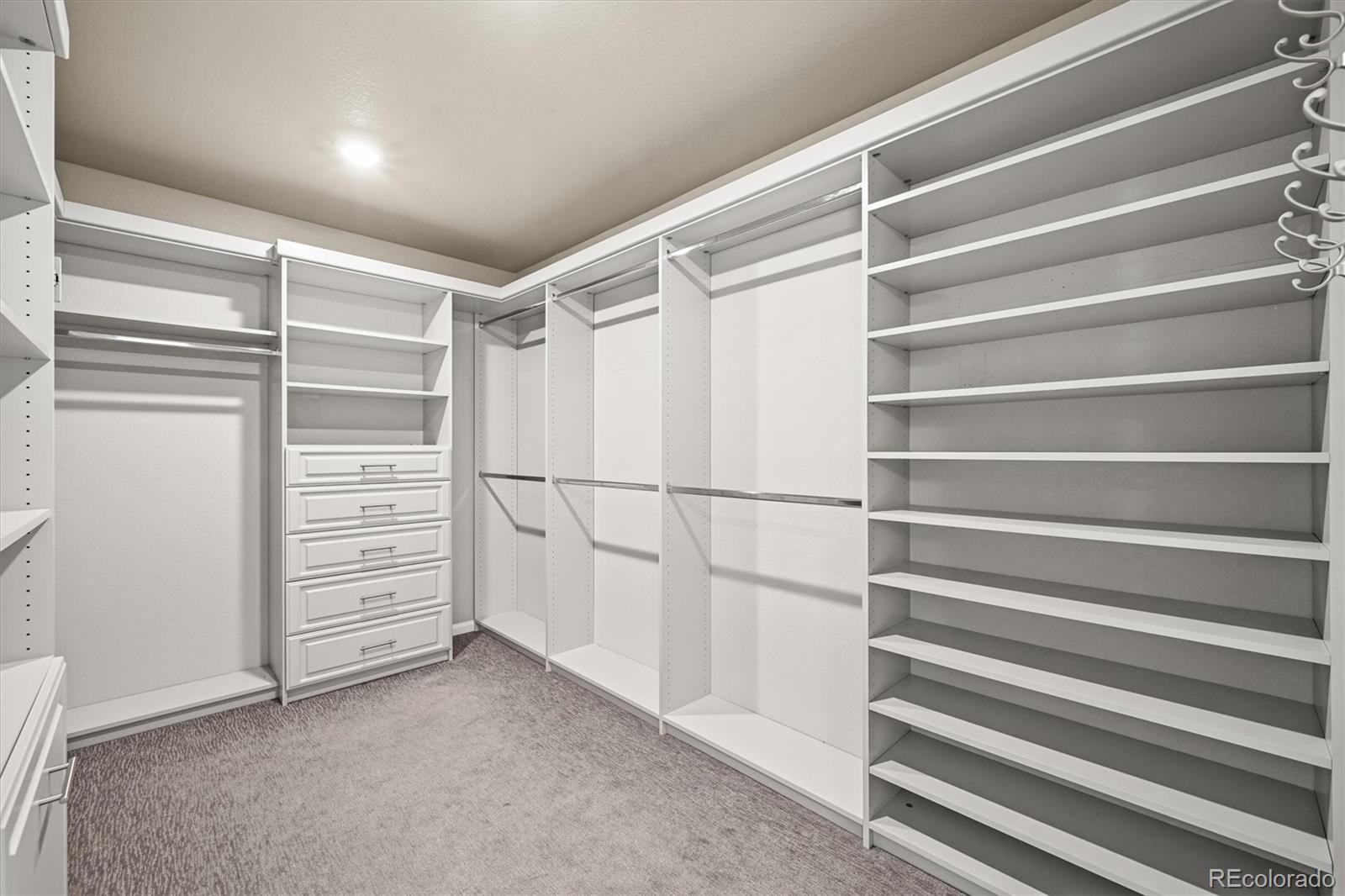 18221 House Finch Lane