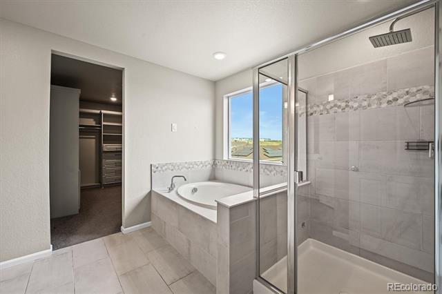 18221 House Finch Lane