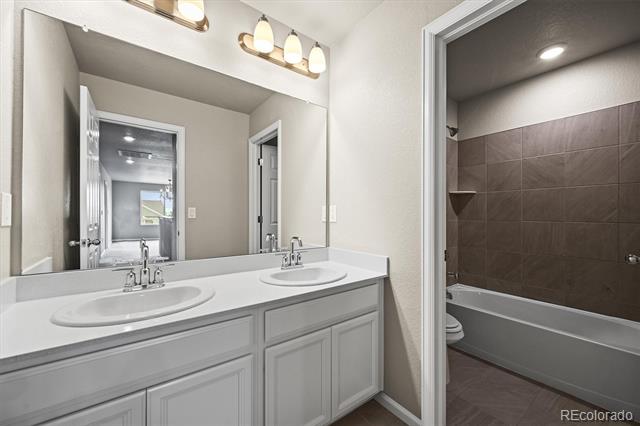 18221 House Finch Lane