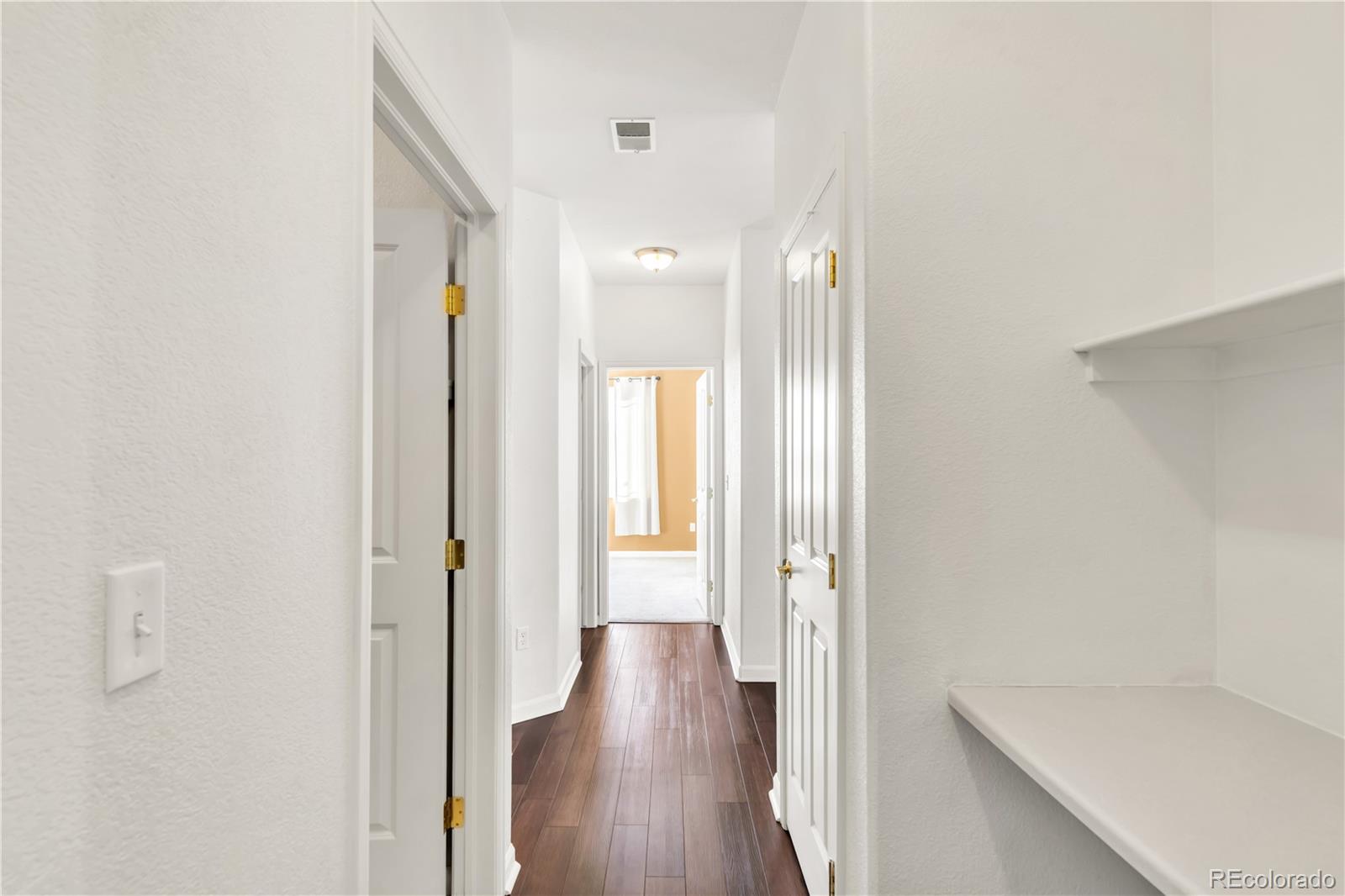 8456 S Hoyt Unit: 301