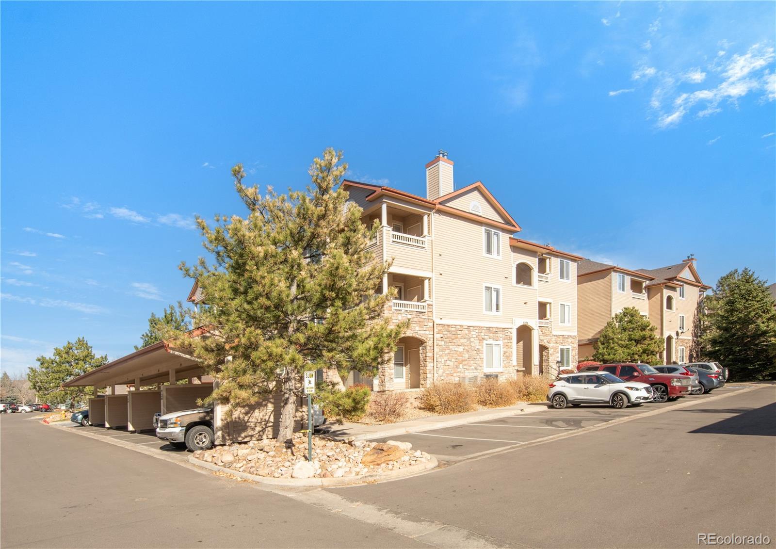 8456 S Hoyt Unit: 301