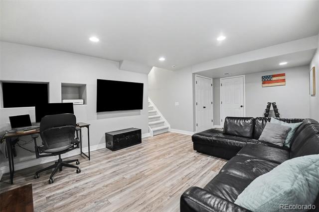 1070 Thornbury Place