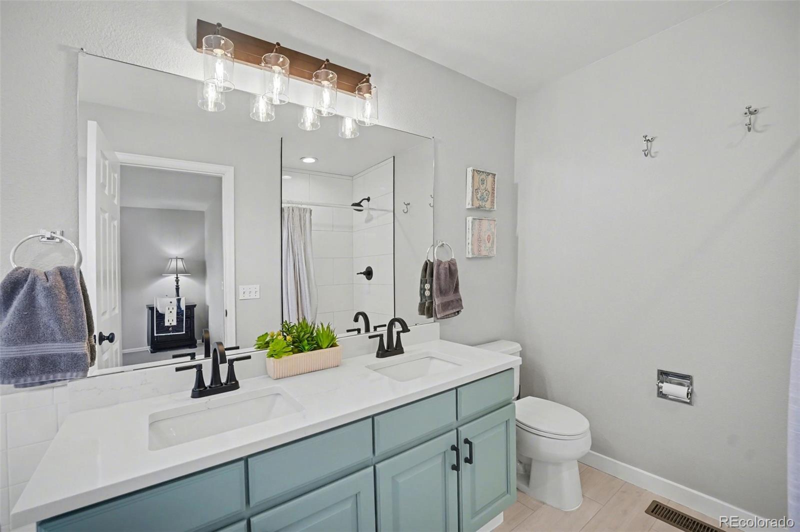 1070 Thornbury Place