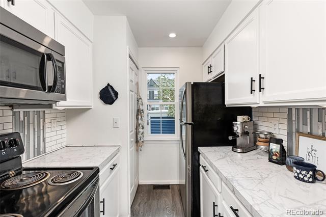 8228 S Fillmore Circle