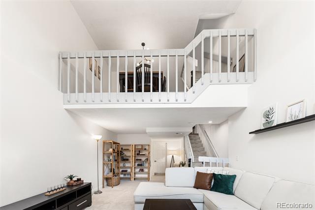 8228 S Fillmore Circle