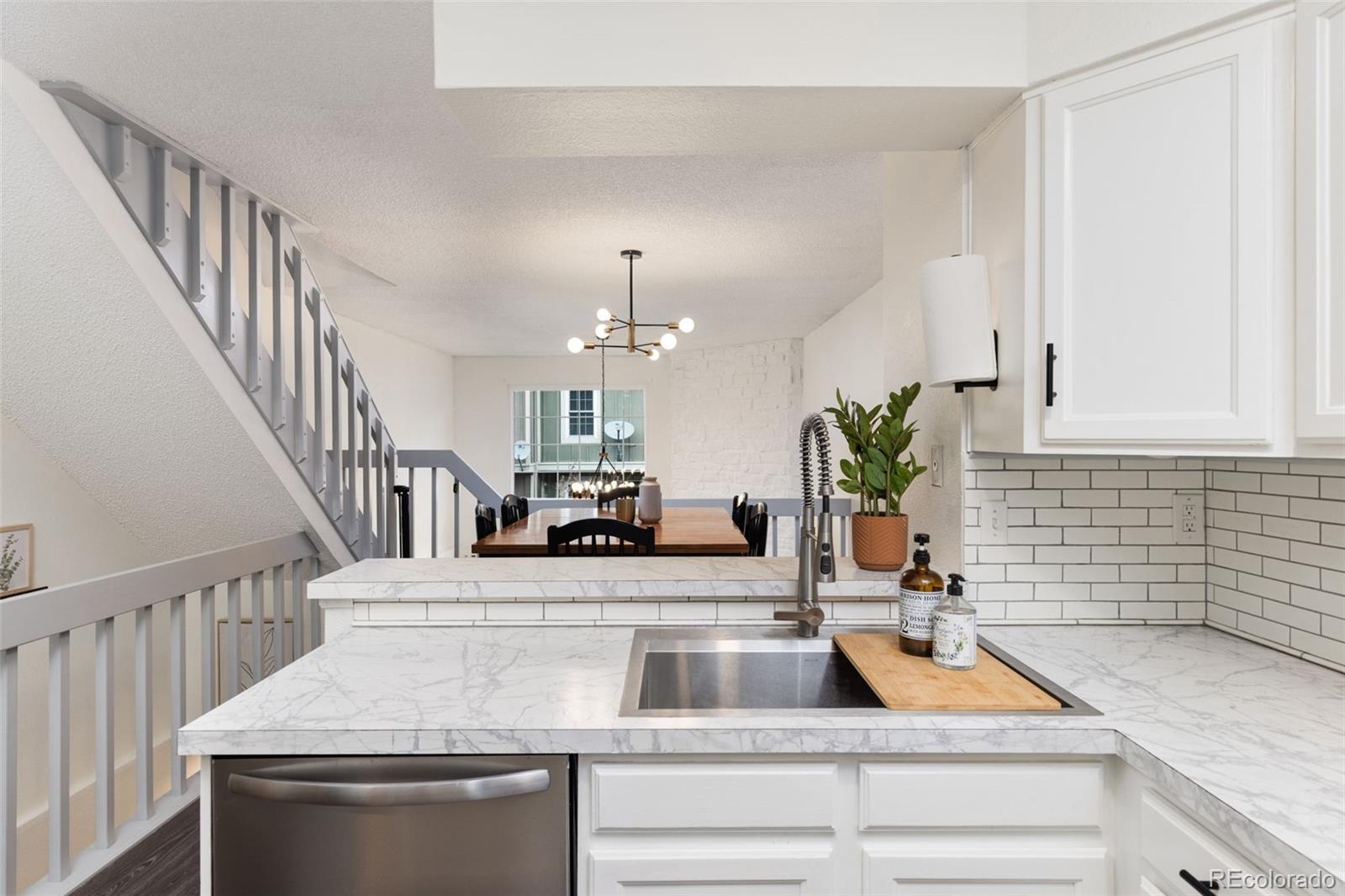8228 S Fillmore Circle