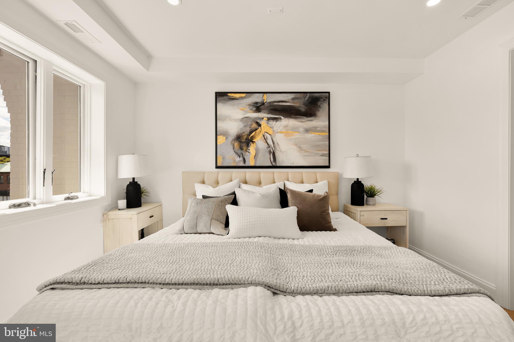 1204 ETON COURT NW T2