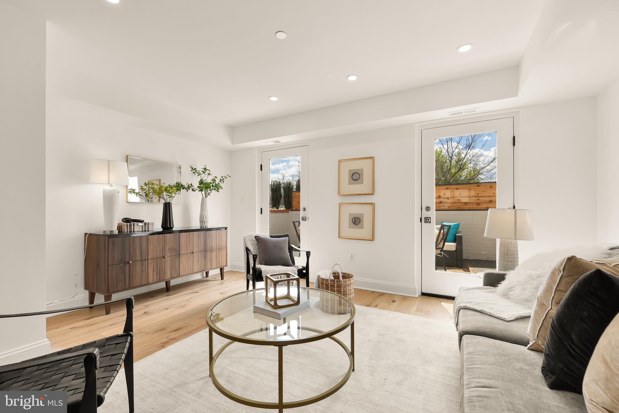 1204 ETON COURT NW T2