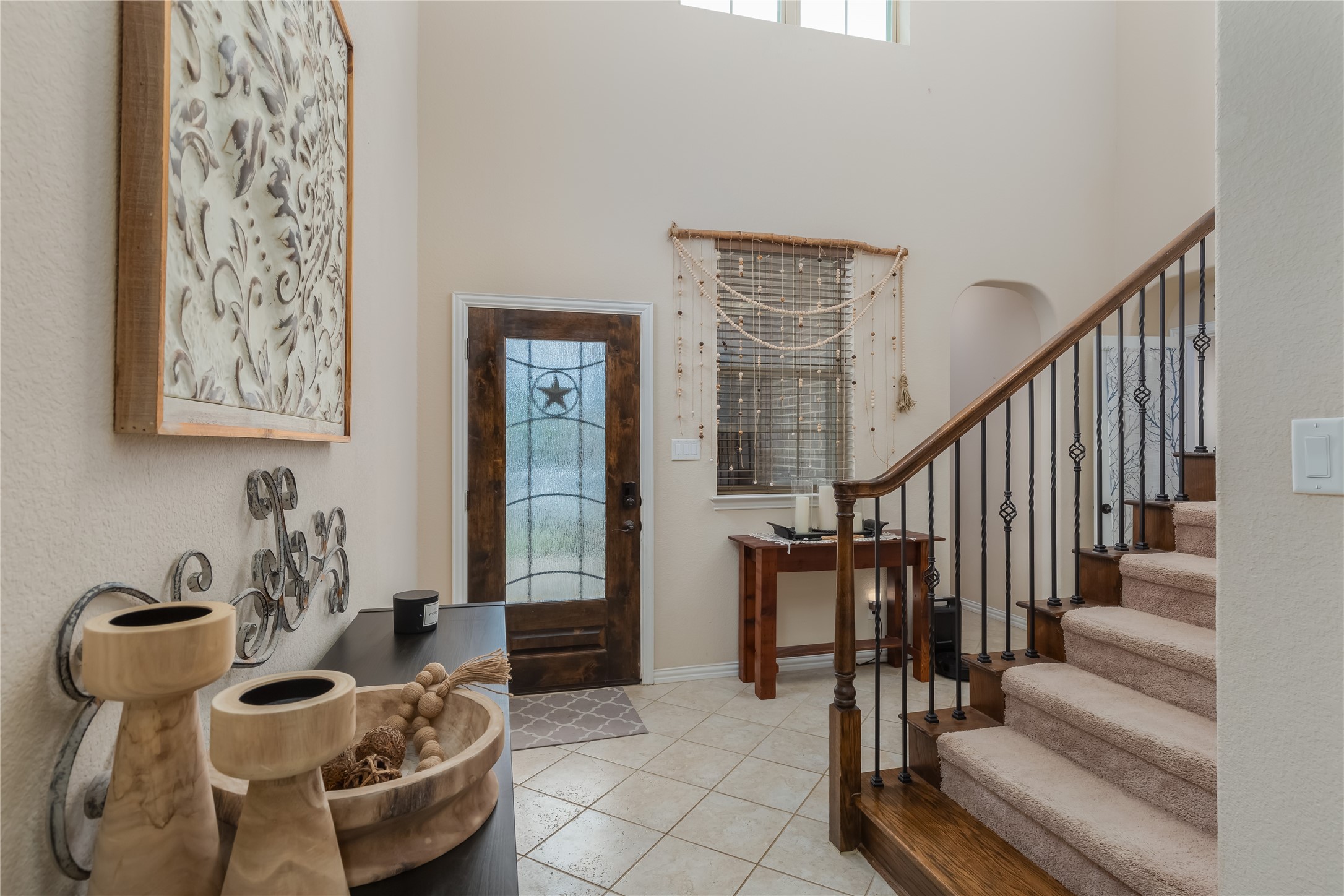 6040 Dunnlevy Drive