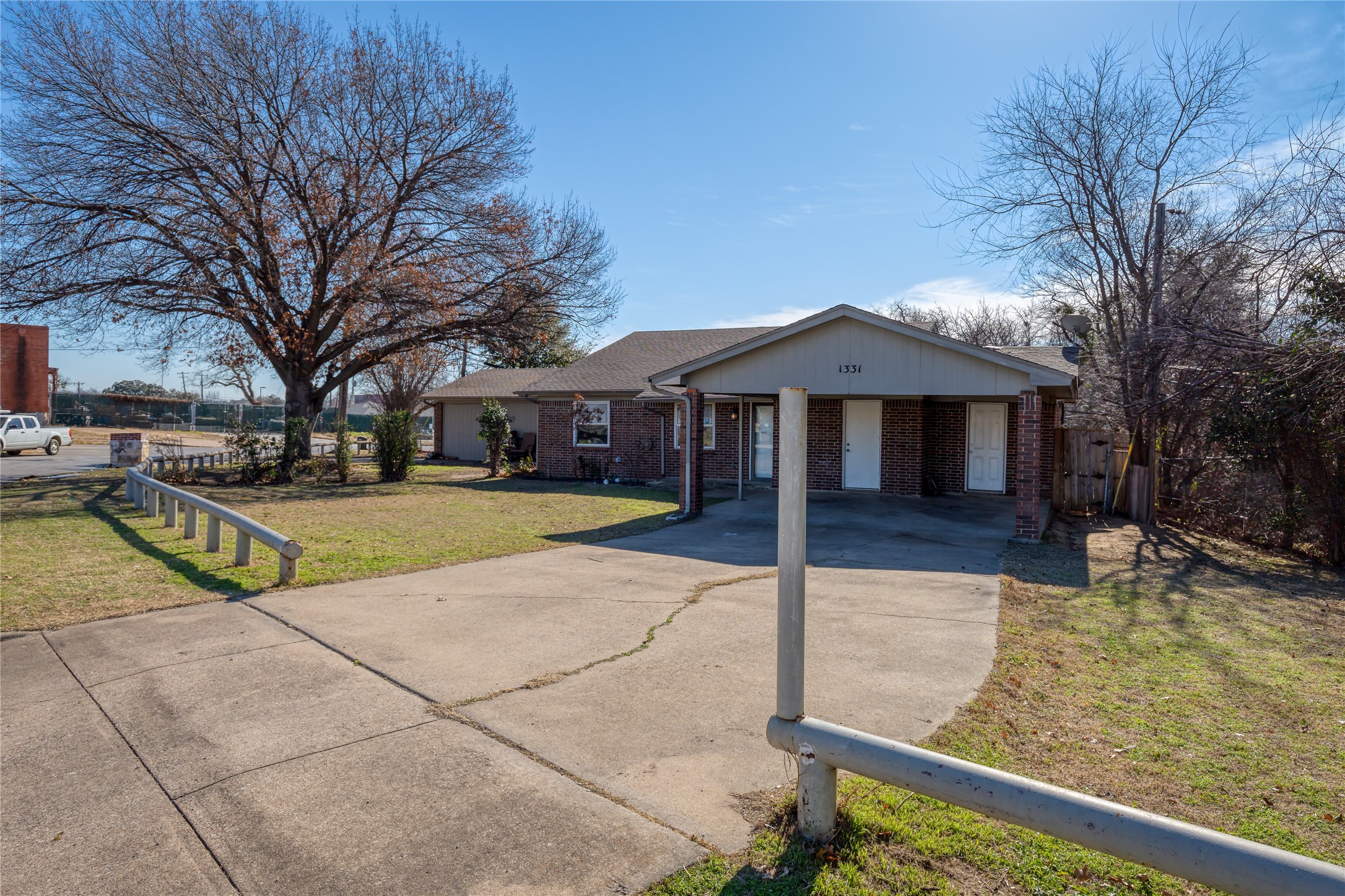 1329 & 1331 Quail Trail