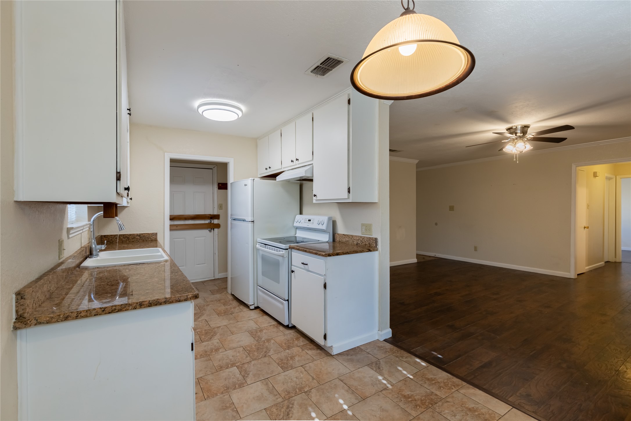 1329 & 1331 Quail Trail