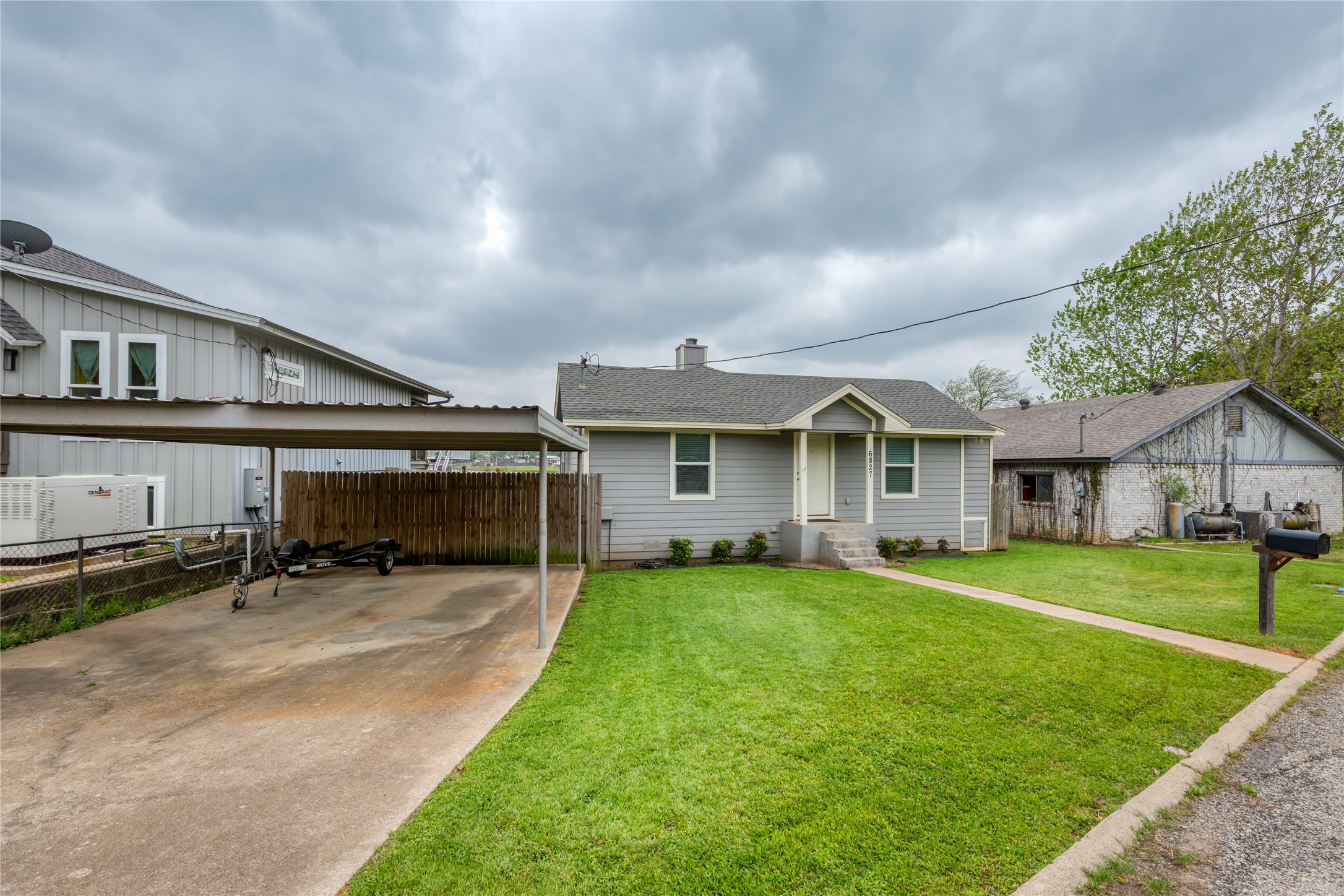 6827 Briar Road