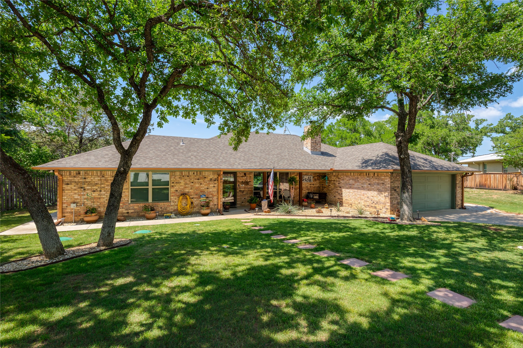 1780 S Lakeview Drive