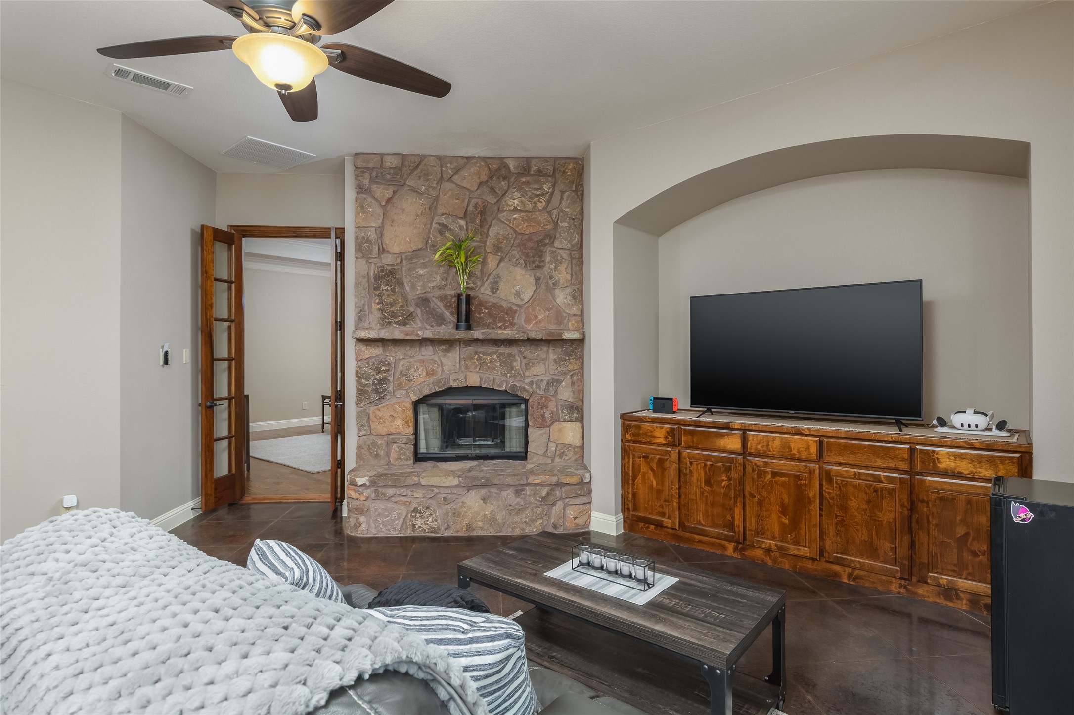 100 Meadow Arbor Drive