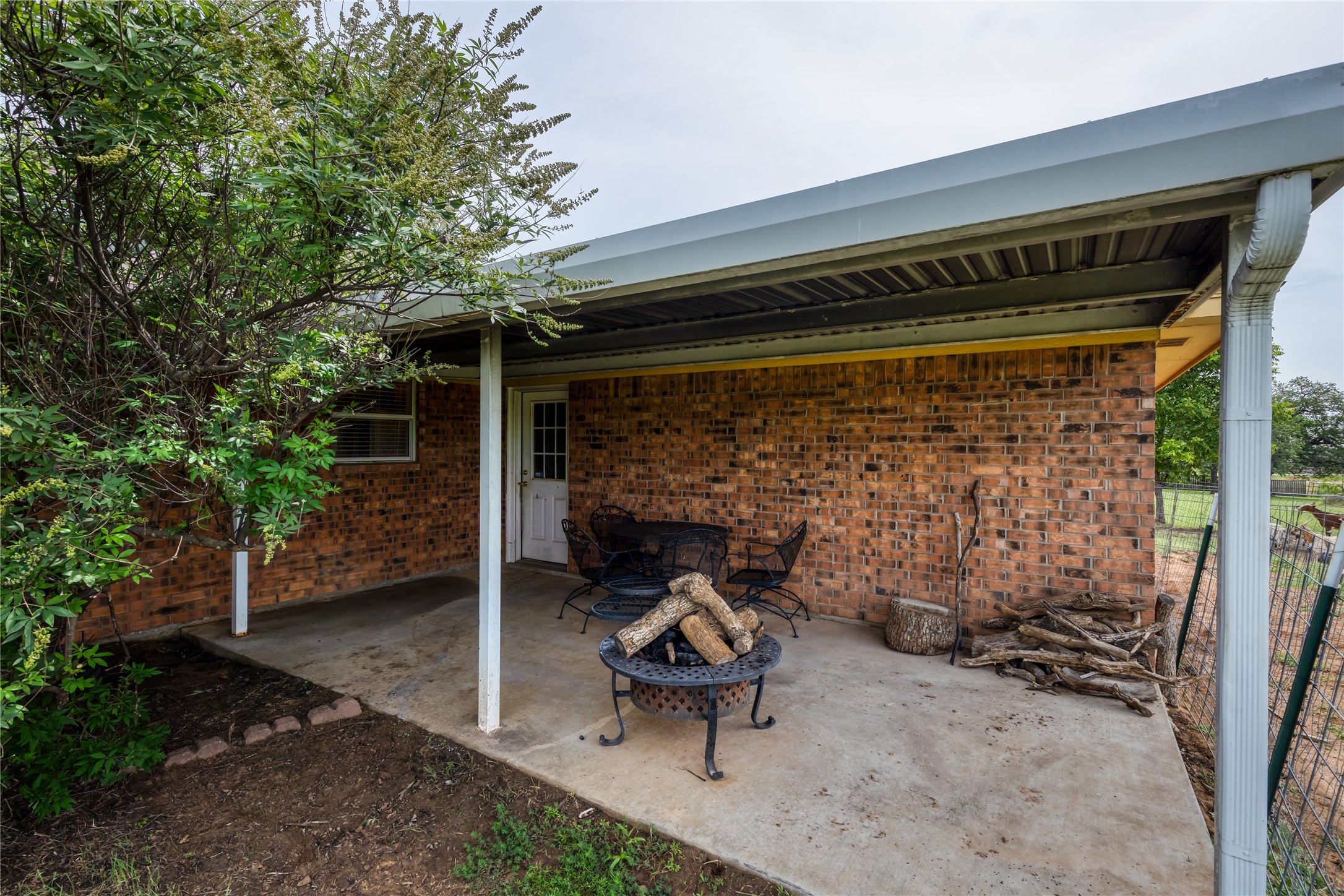 1300 Knob Road