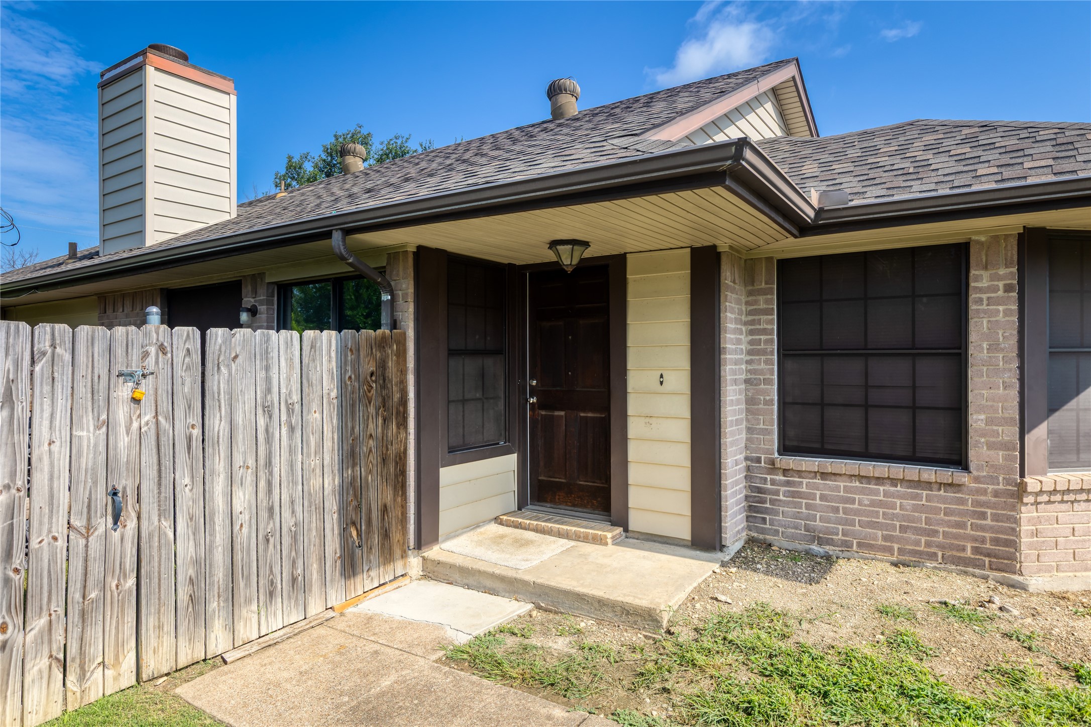 305 N Long Rifle Drive