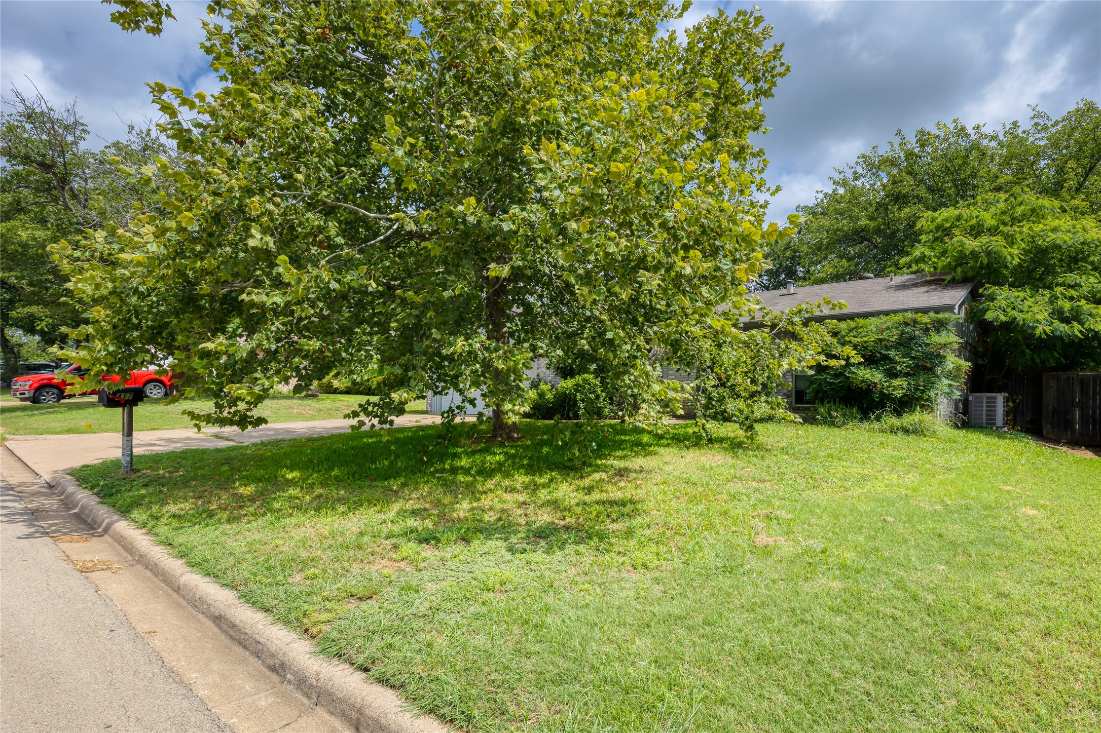 417 Rolling Hills Drive