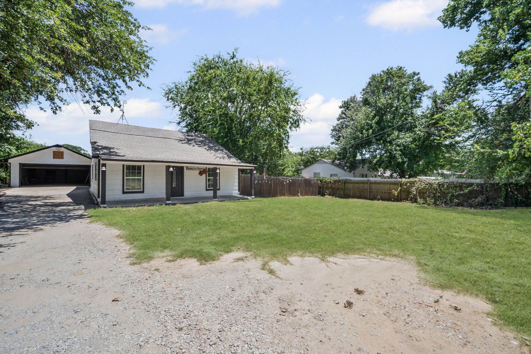 1608 Newsom Mound Road