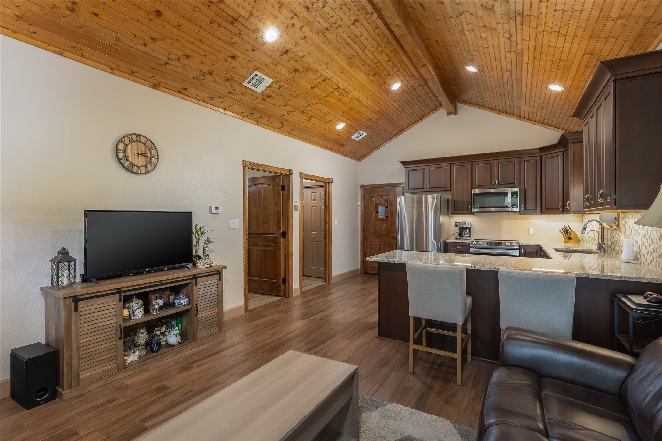 210 Spring Branch Trail N