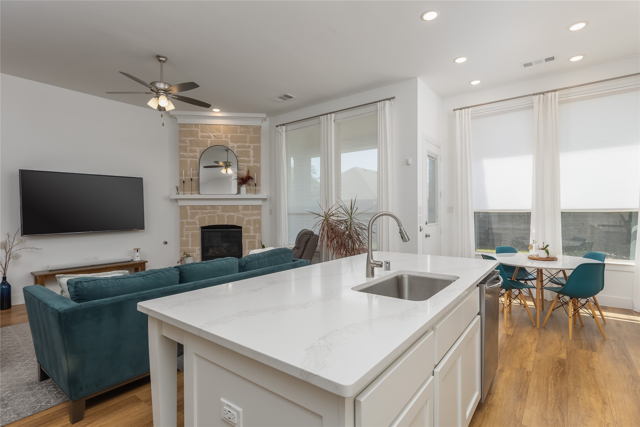 1128 Cottonseed Street