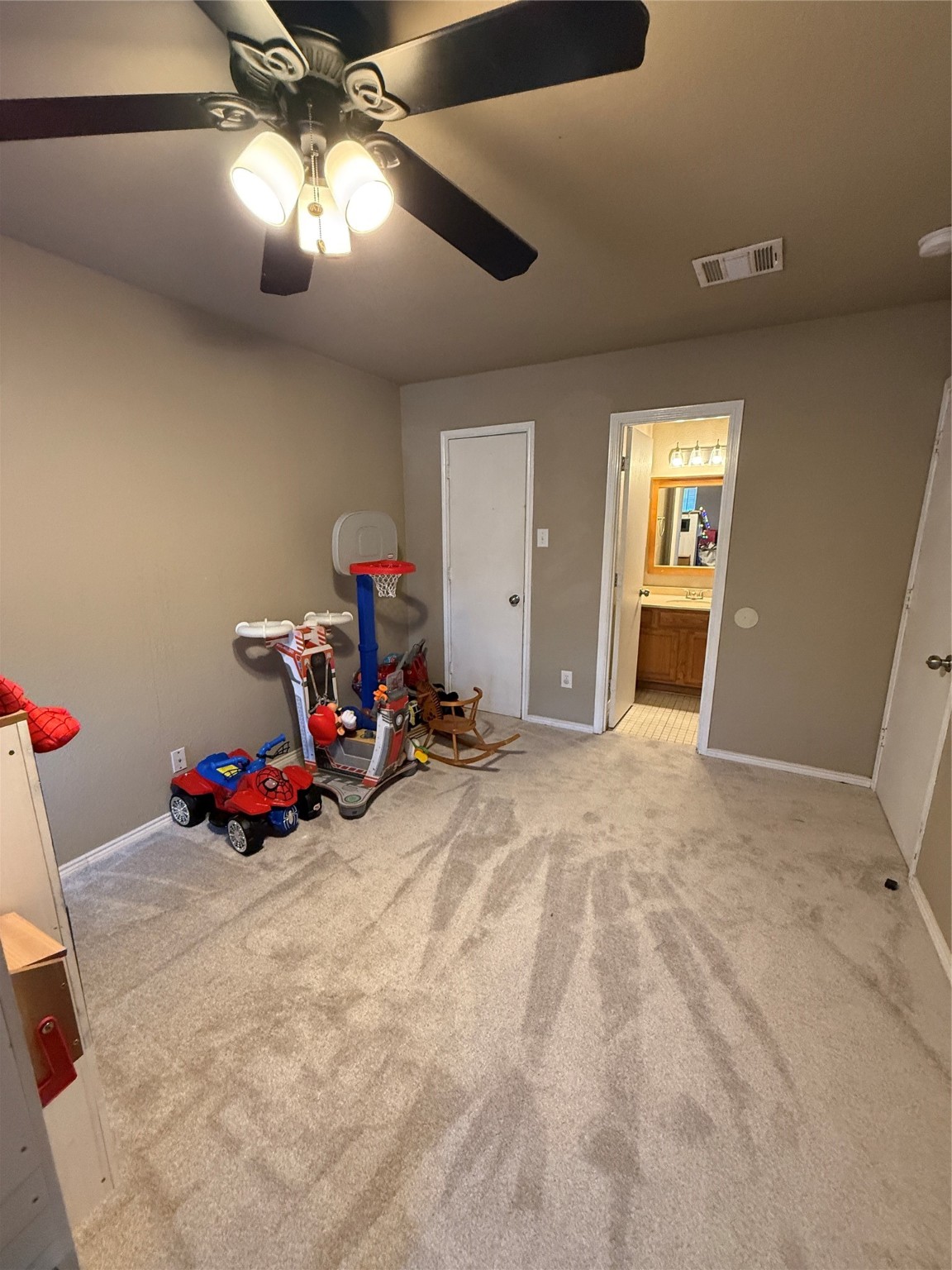 305 N Long Rifle Drive