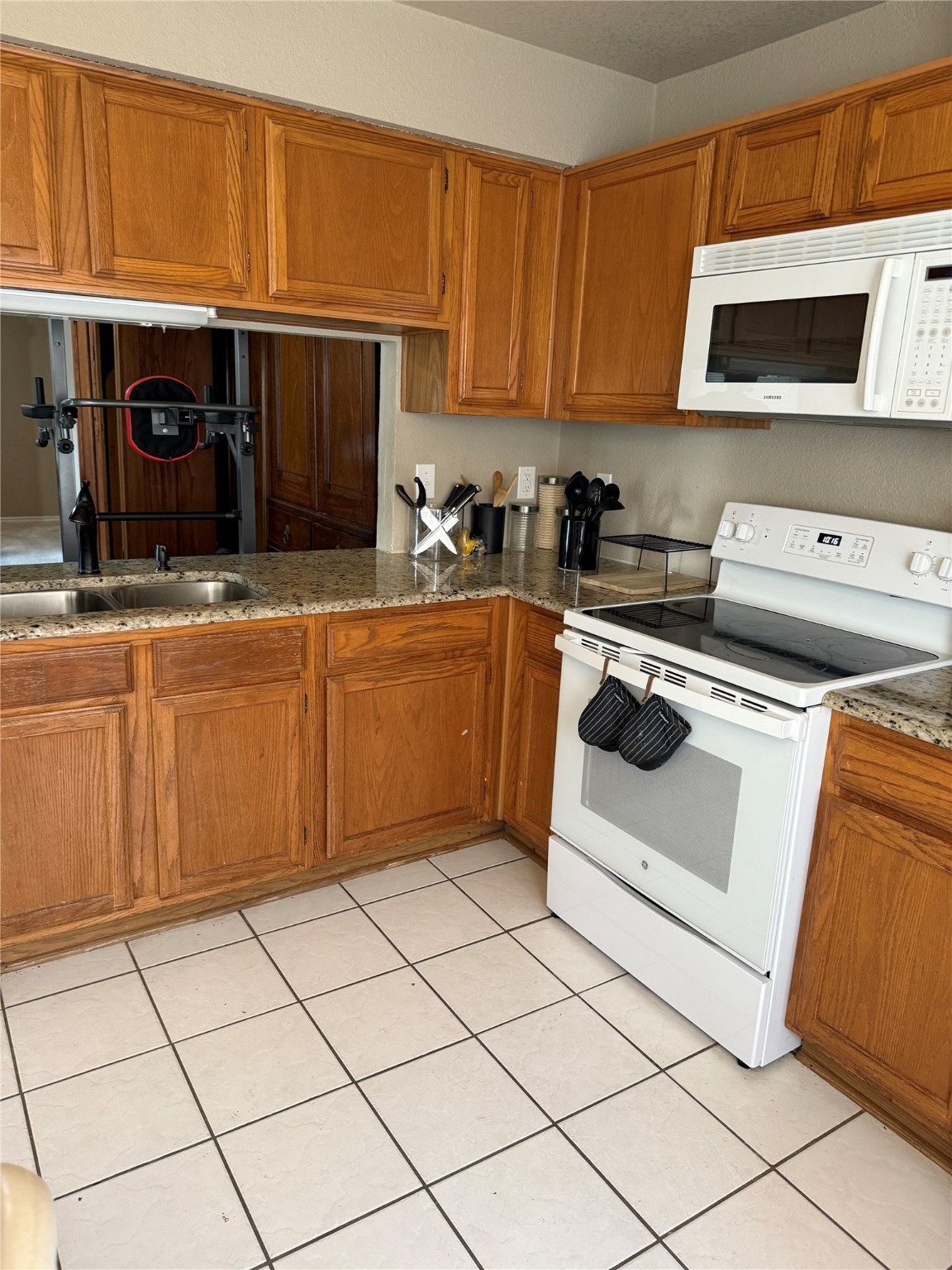 305 N Long Rifle Drive