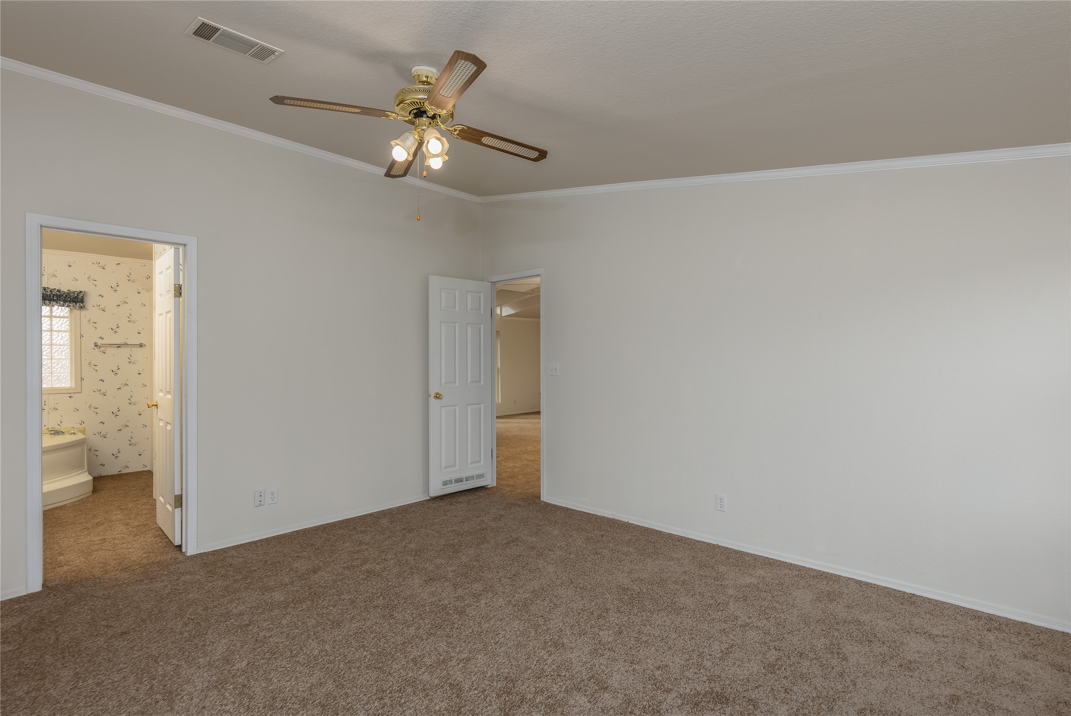 156 Northwoods Court