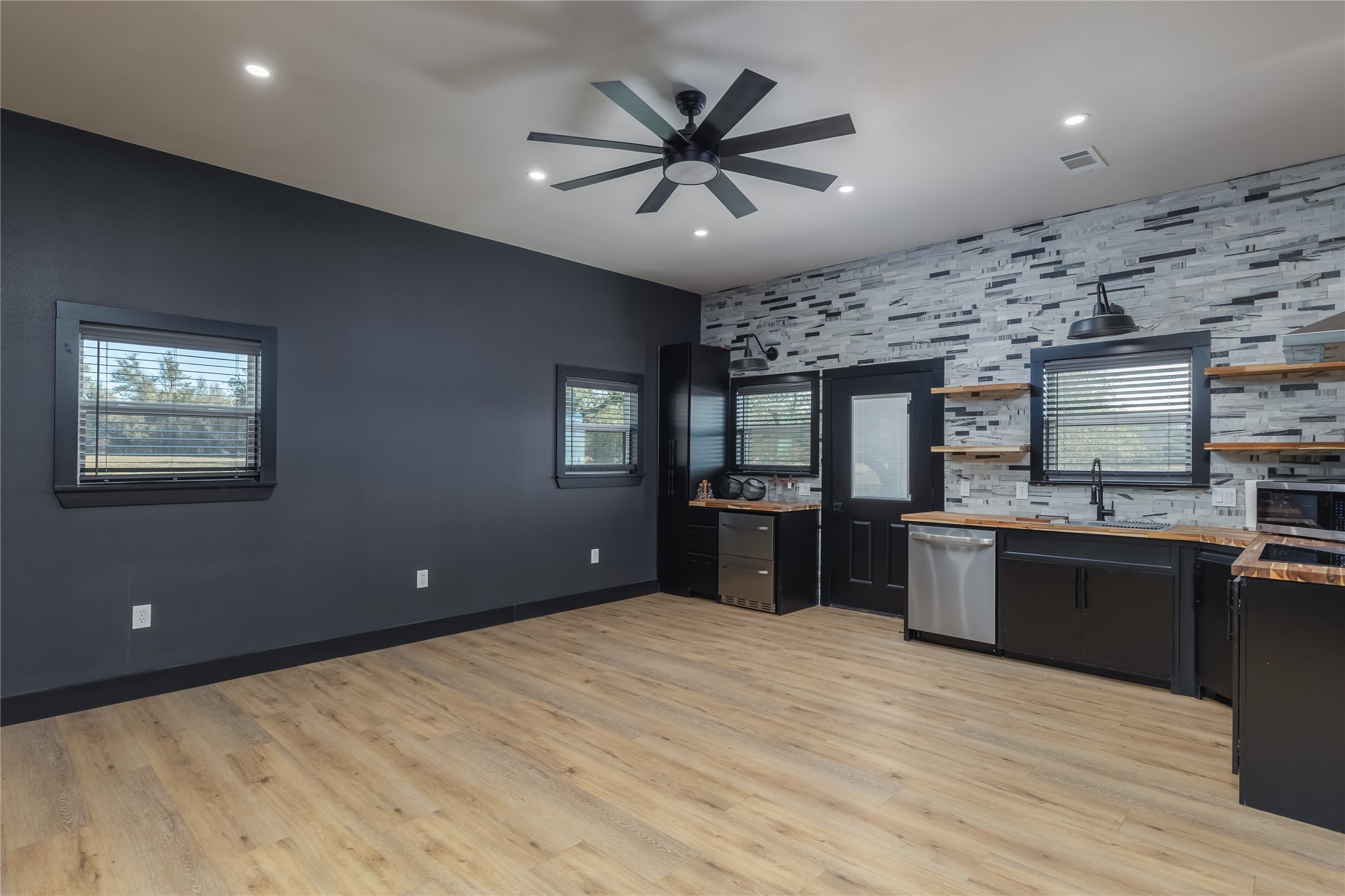 2015 Dobbs Valley Road