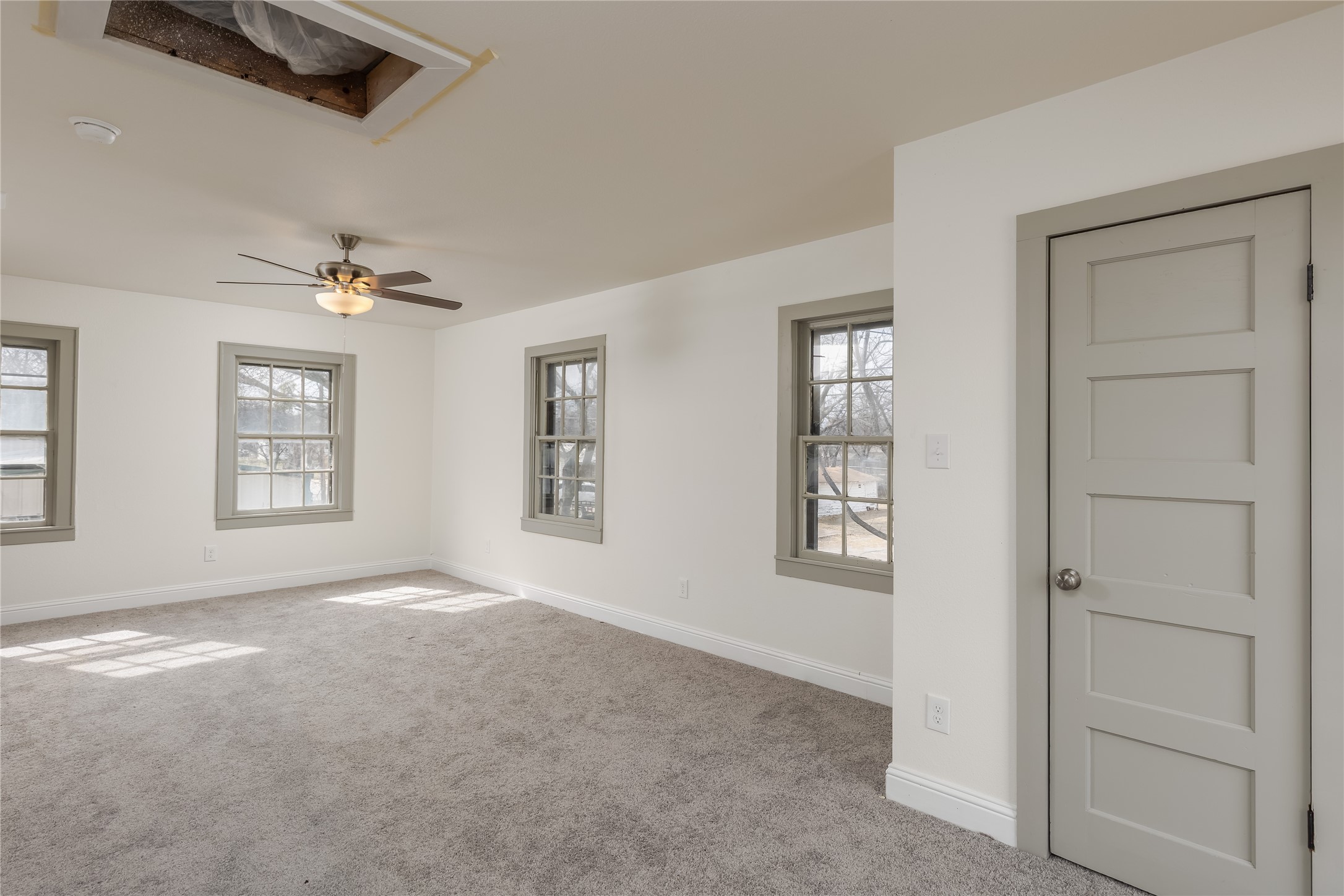 833 W Live Oak Street