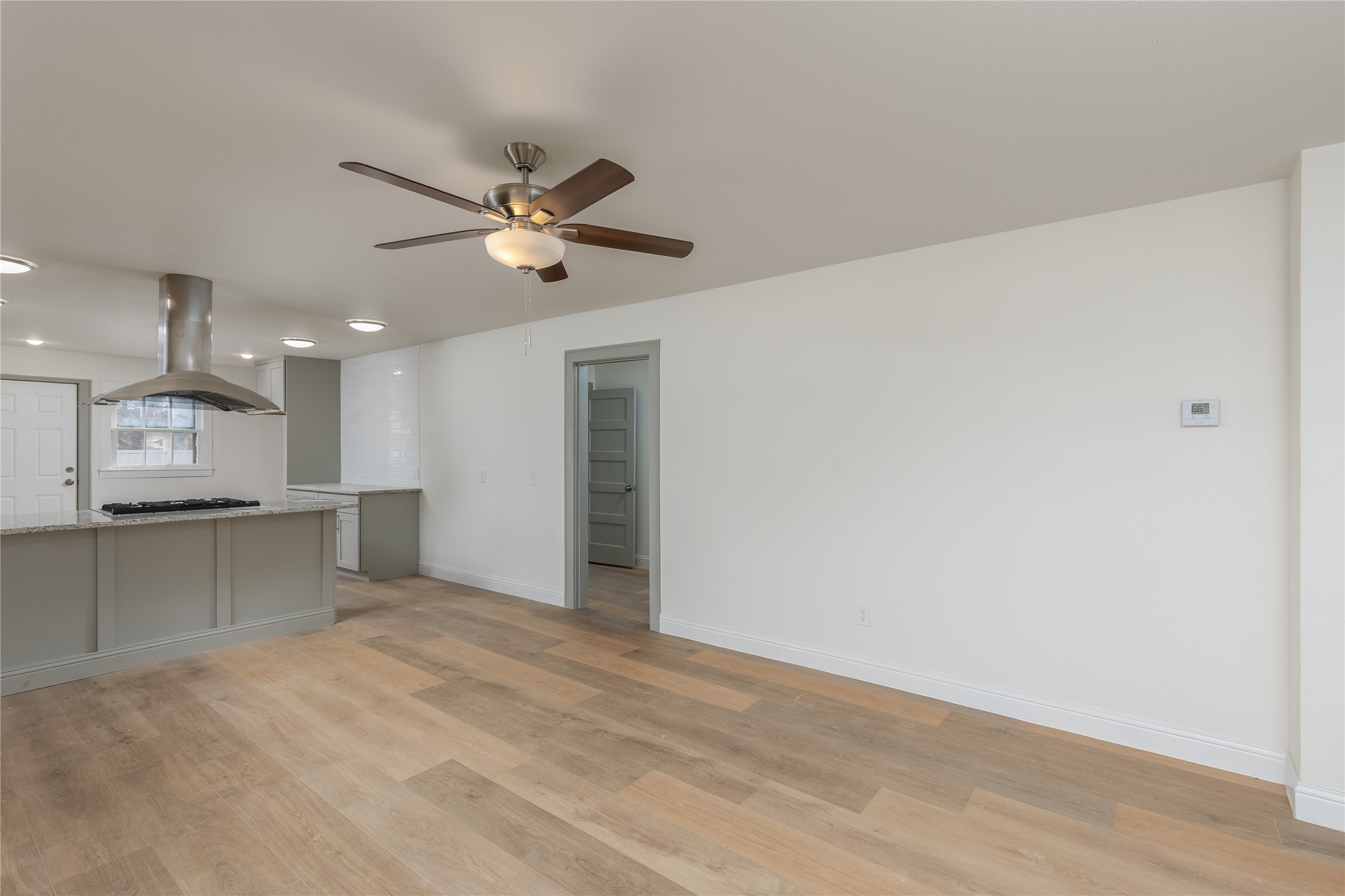 833 W Live Oak Street