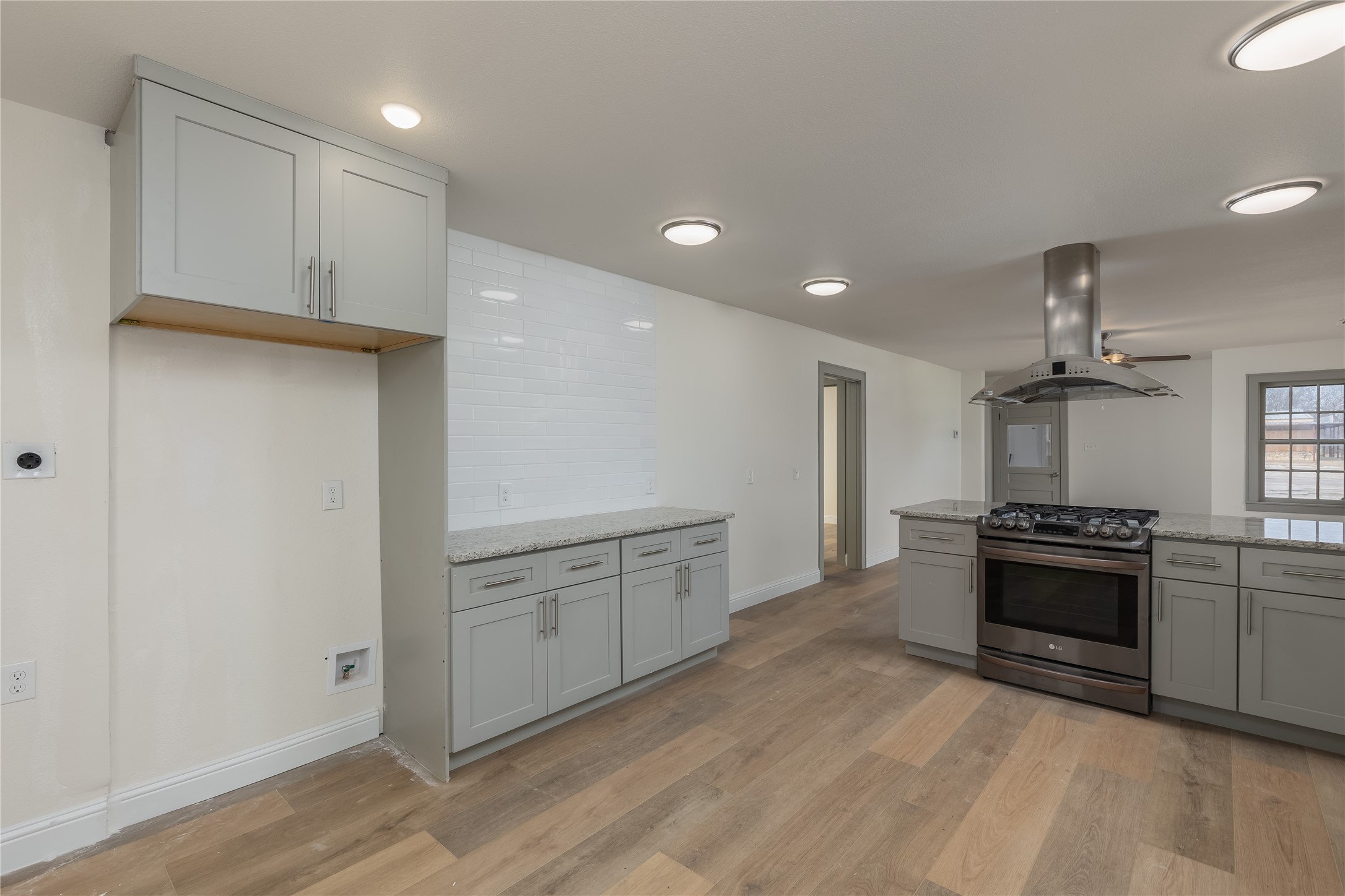 833 W Live Oak Street