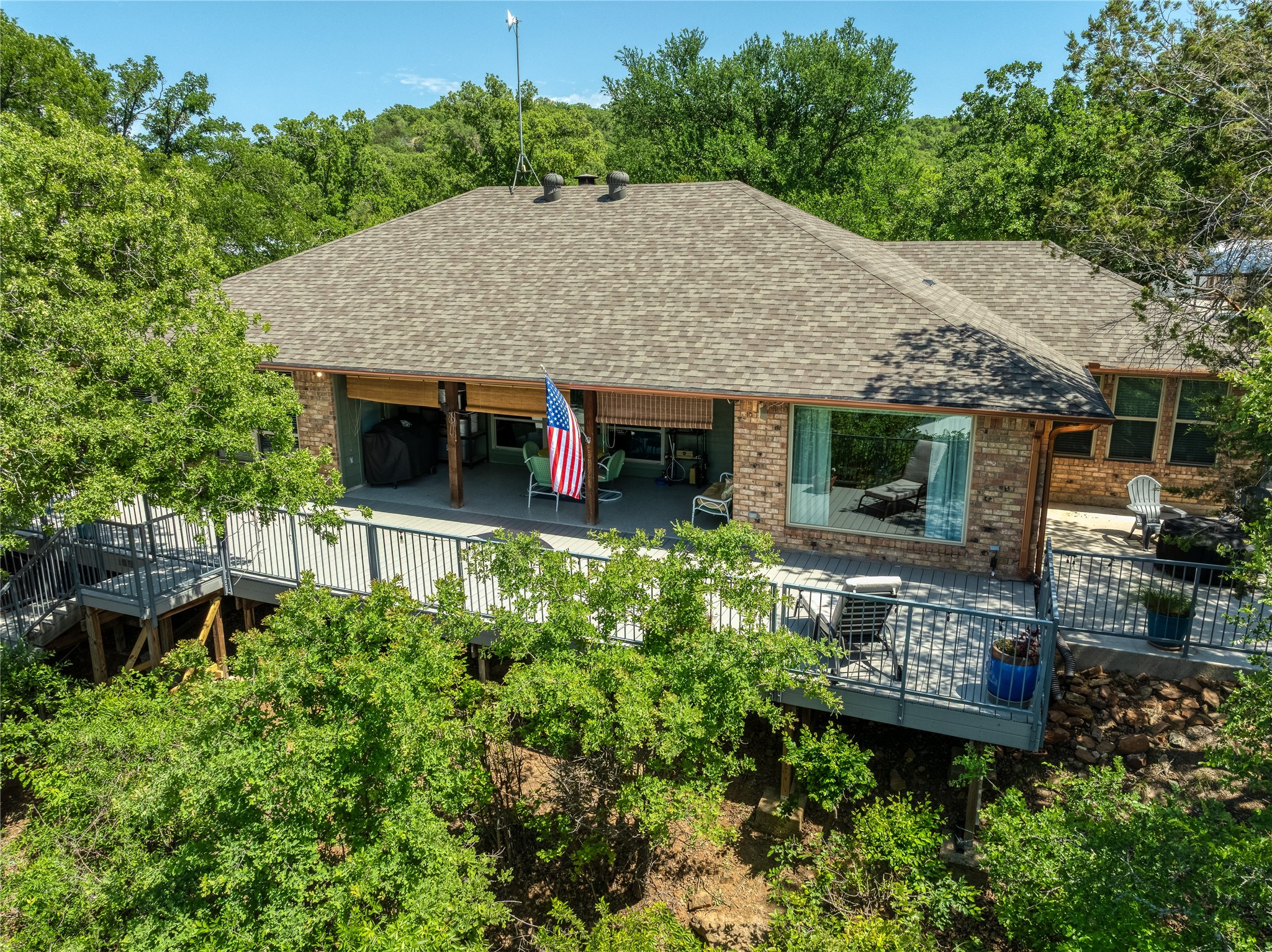 1780 S Lakeview Drive
