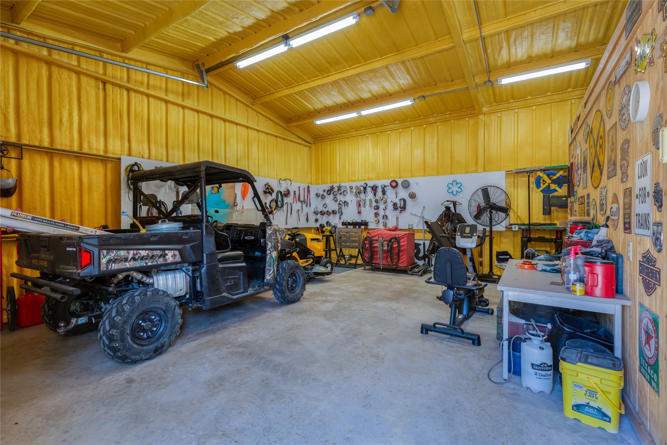 1780 S Lakeview Drive