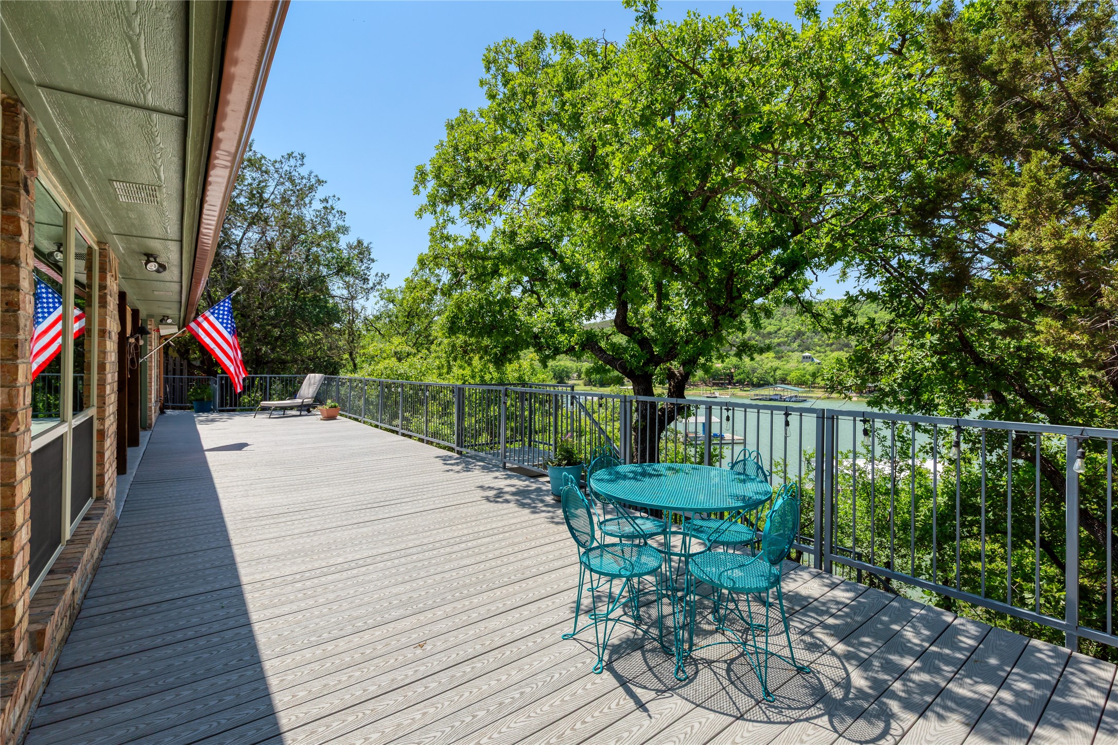 1780 S Lakeview Drive