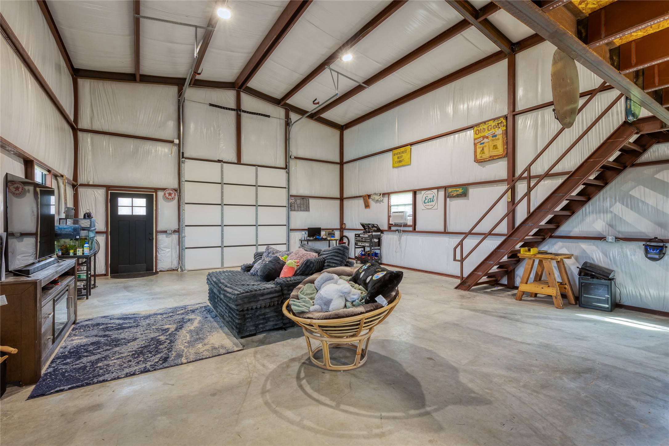 138 Post Oak Way