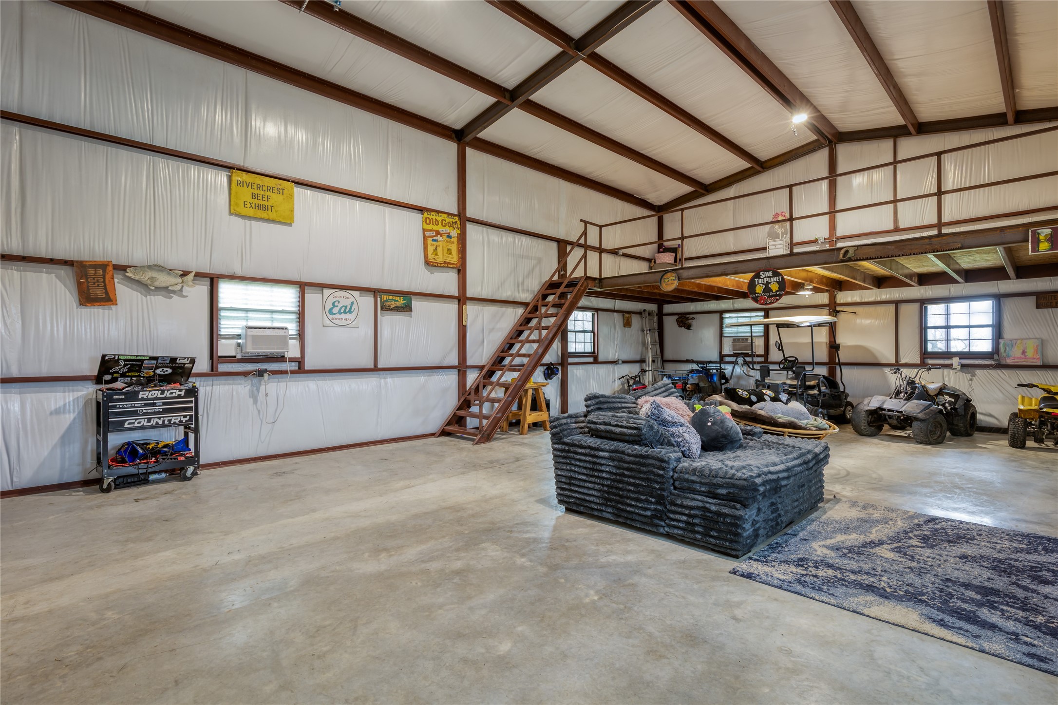138 Post Oak Way
