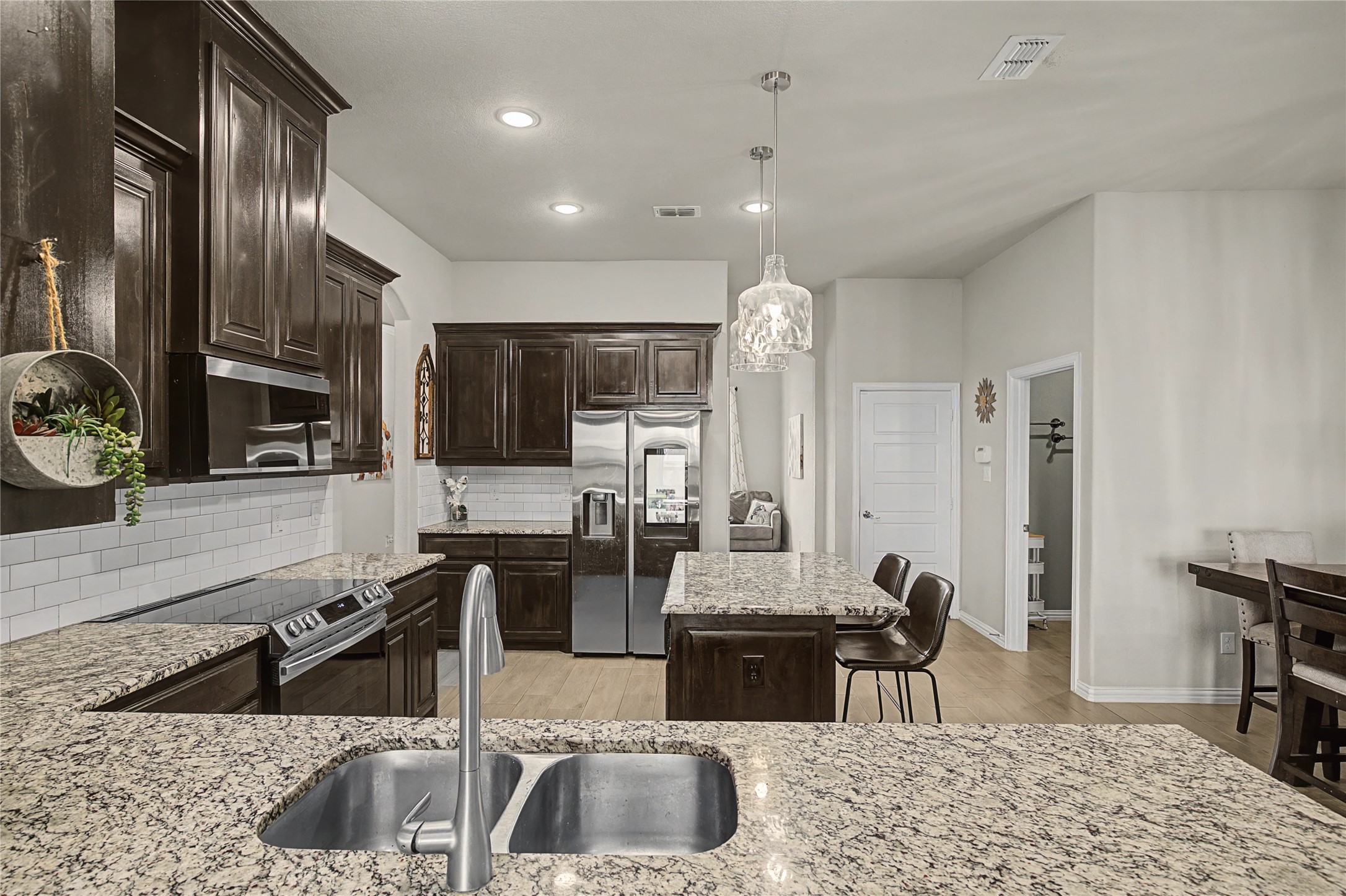 138 Post Oak Way